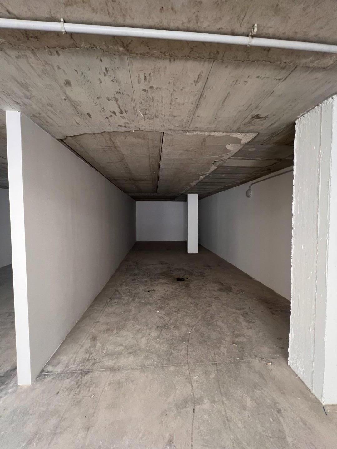 Box/Garage 17mq ristrutturato a Cecina