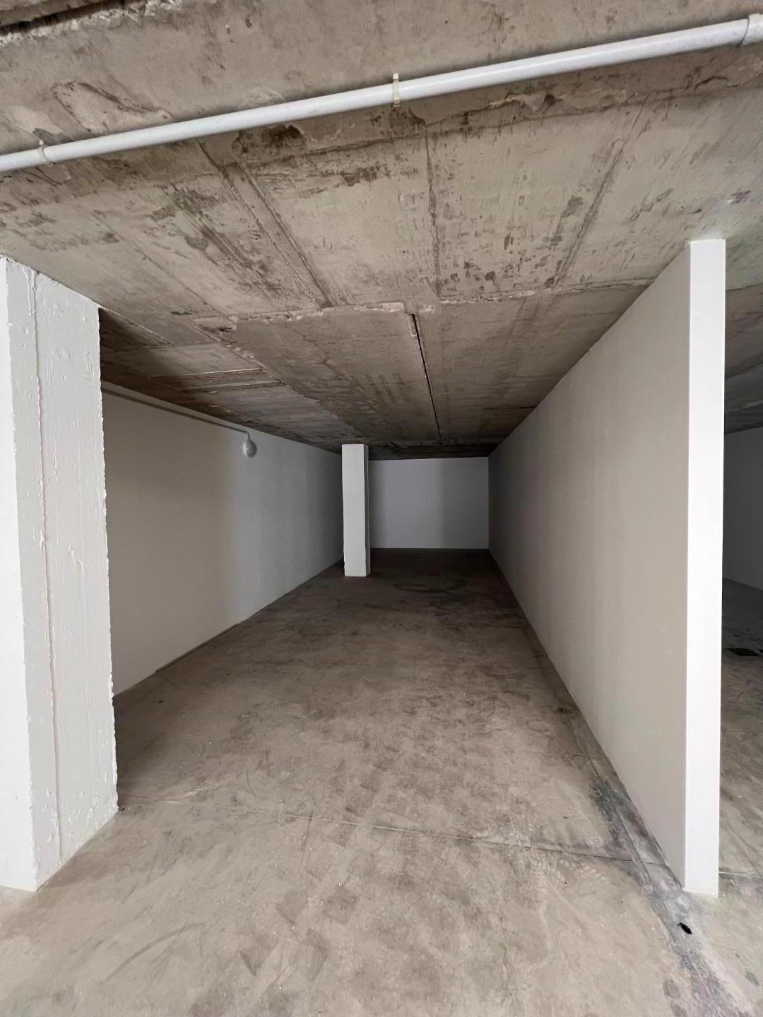 Box/Garage 17mq ristrutturato a Cecina