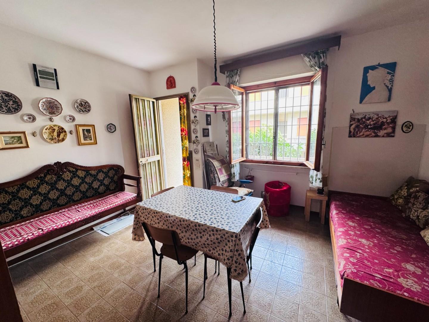 Trilocale con giardino, Cecina marina