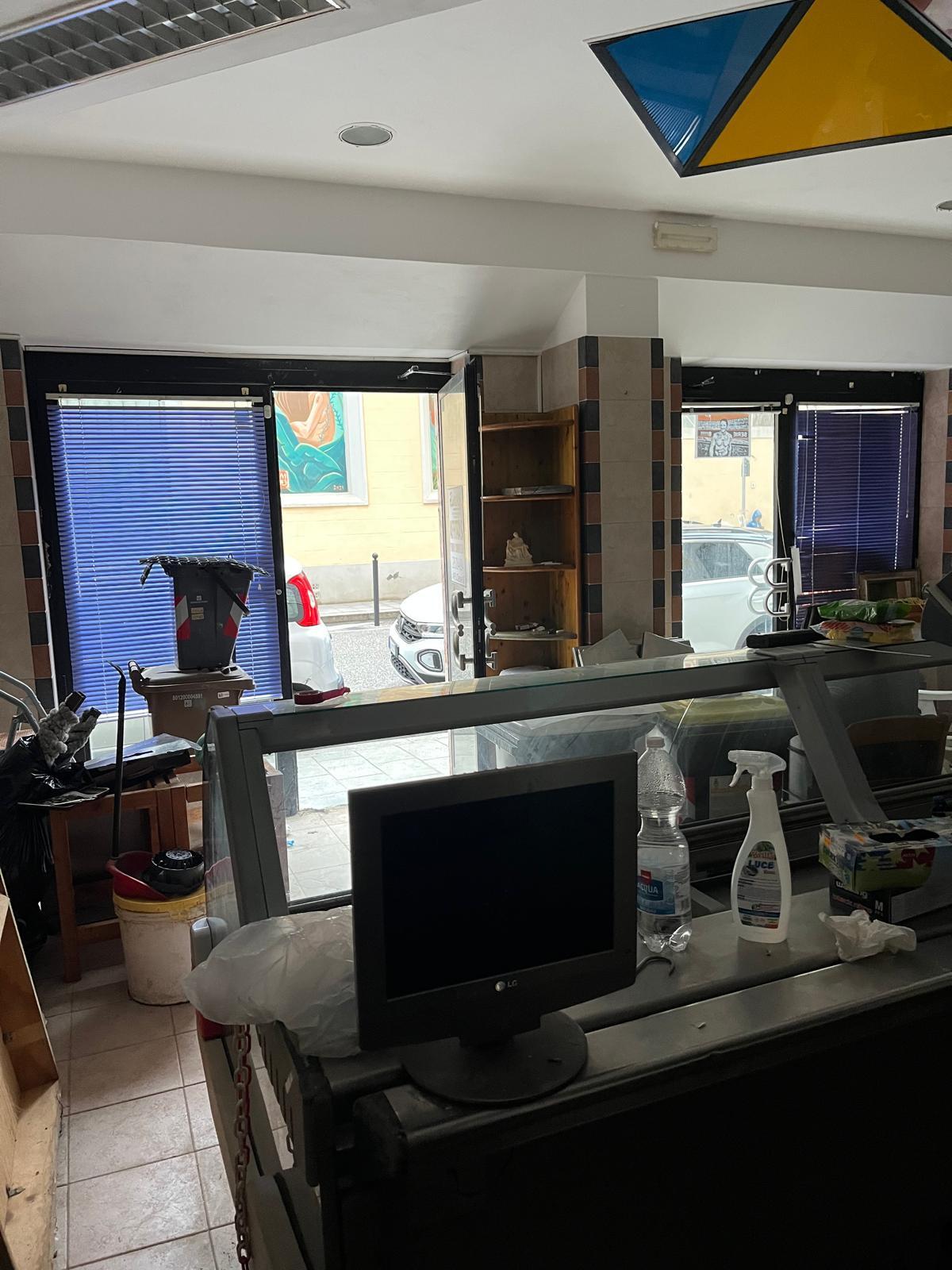 Locale commerciale in affitto a Livorno