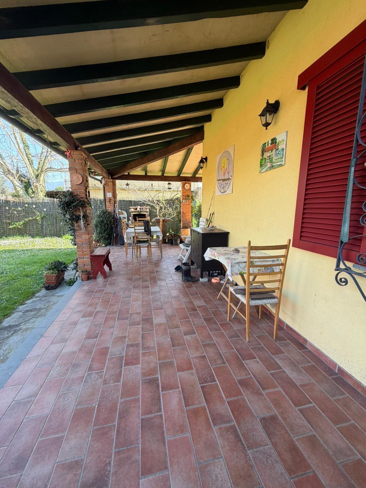 Casa indipendente arredata in affitto, Pietrasanta focette