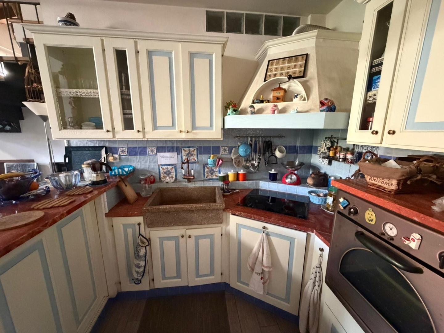 Casa indipendente arredata in affitto, Pietrasanta focette