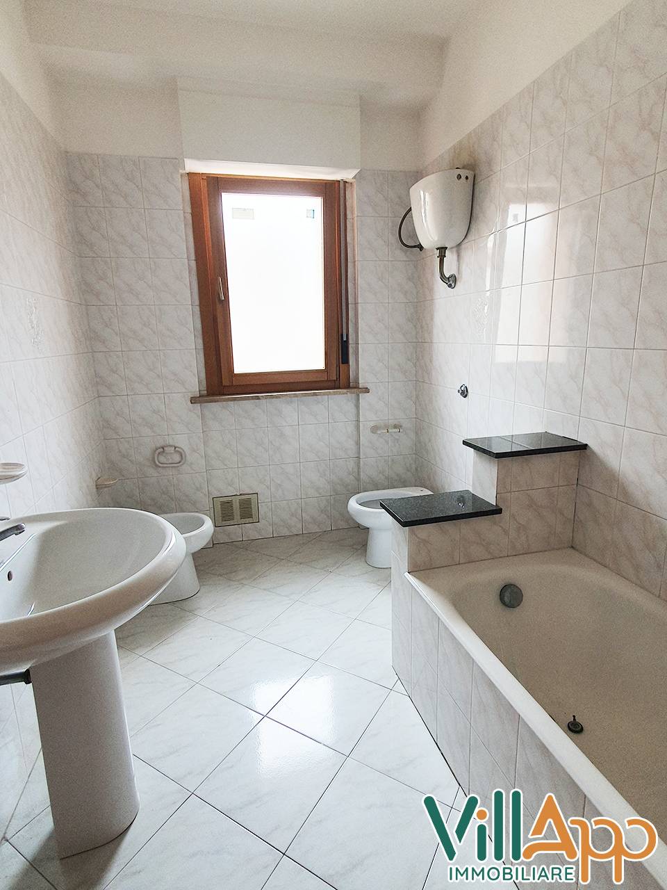 Appartamento in vendita a Fondi, Semicentro