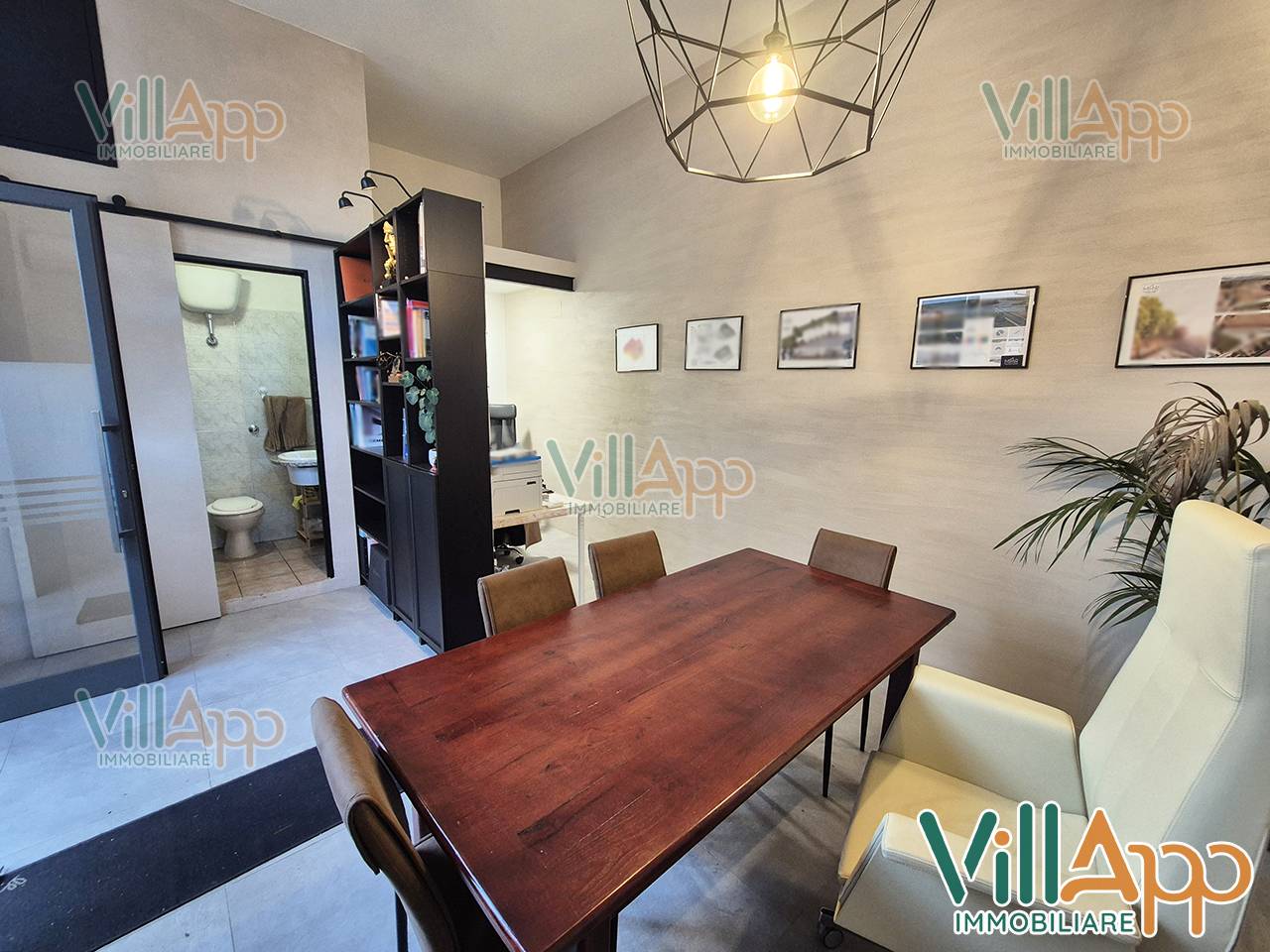 Locale commerciale in affitto a Fondi, Centro (No Centro Storico)