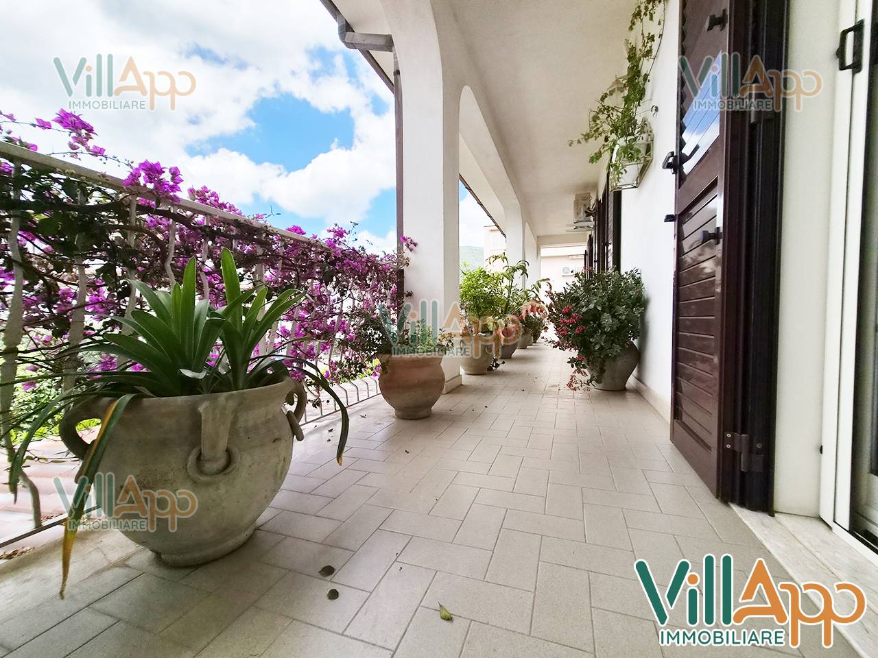 Villa in vendita a Fondi, Semicentro
