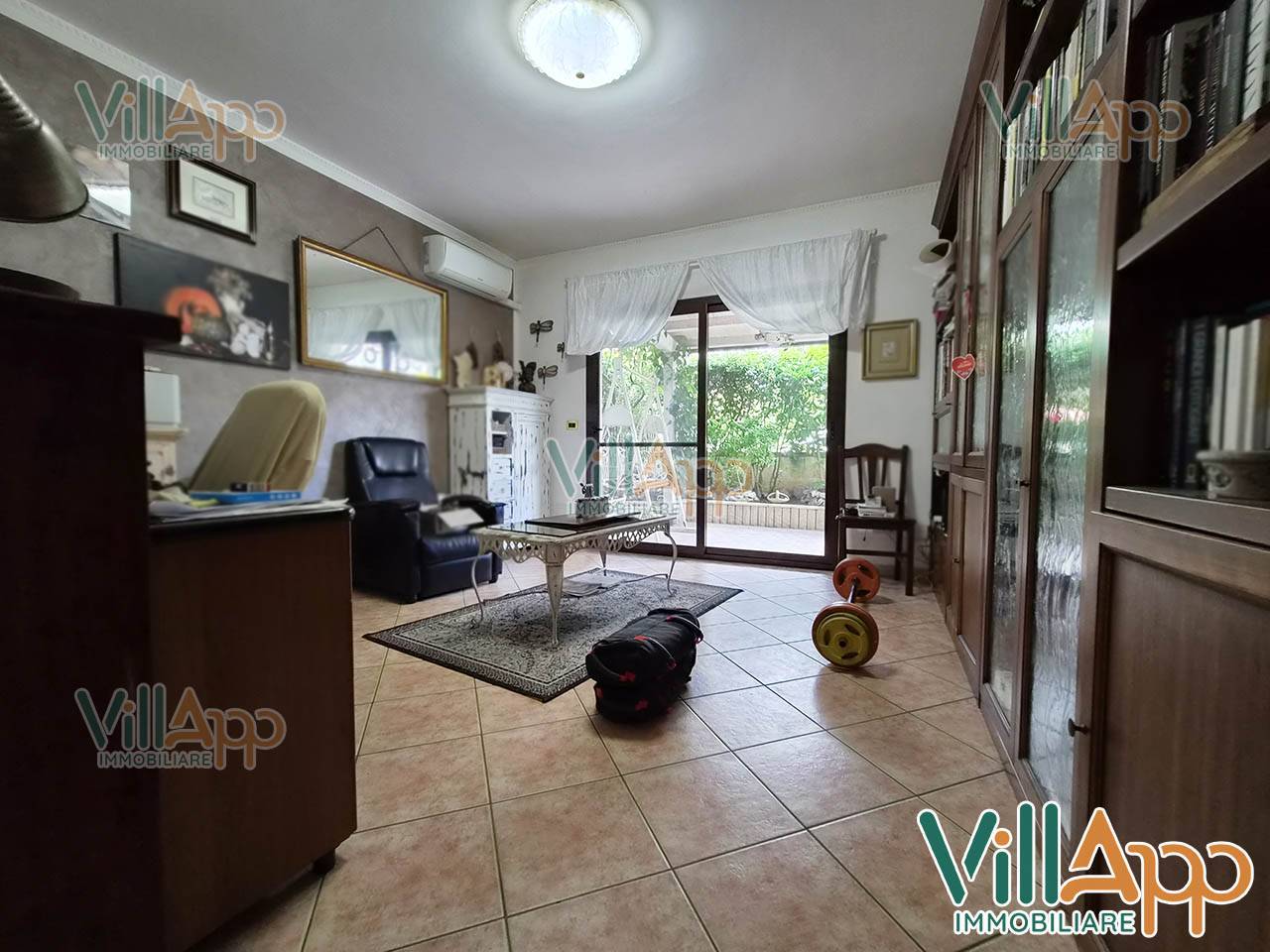 Villa in vendita a Fondi, Semicentro