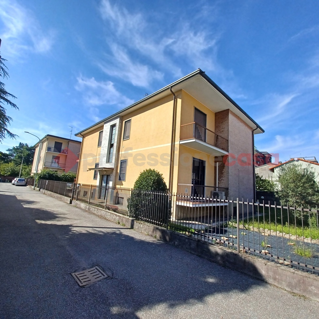 Trilocale in vendita a Inveruno