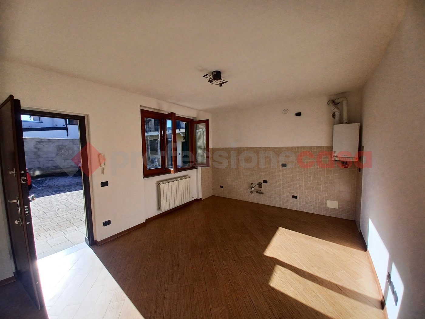 Appartamento con box a Inveruno