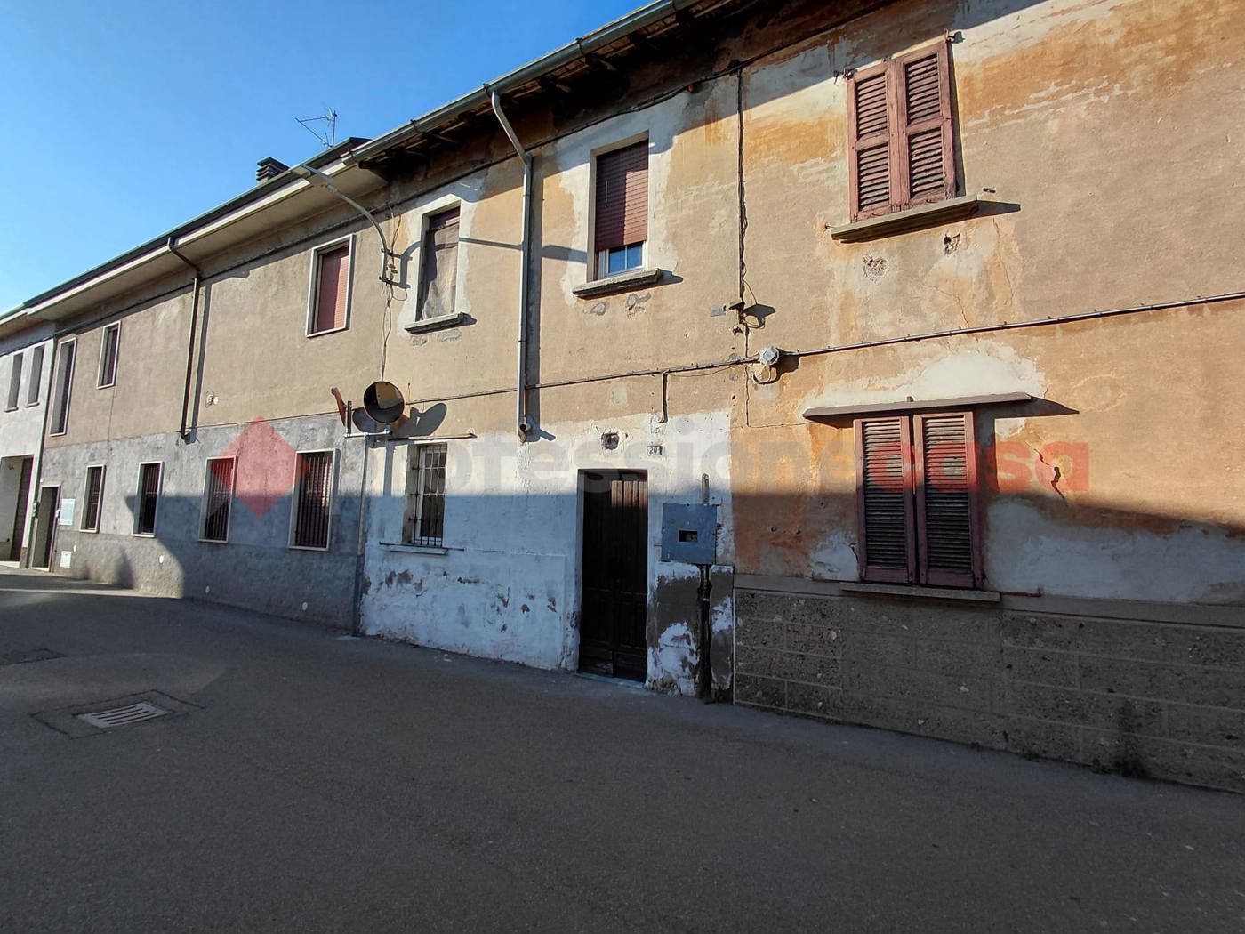 Casa indipendente con giardino a Buscate
