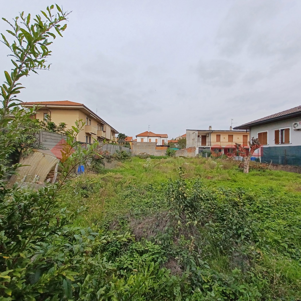 Terreno Edificabile in vendita a Buscate
