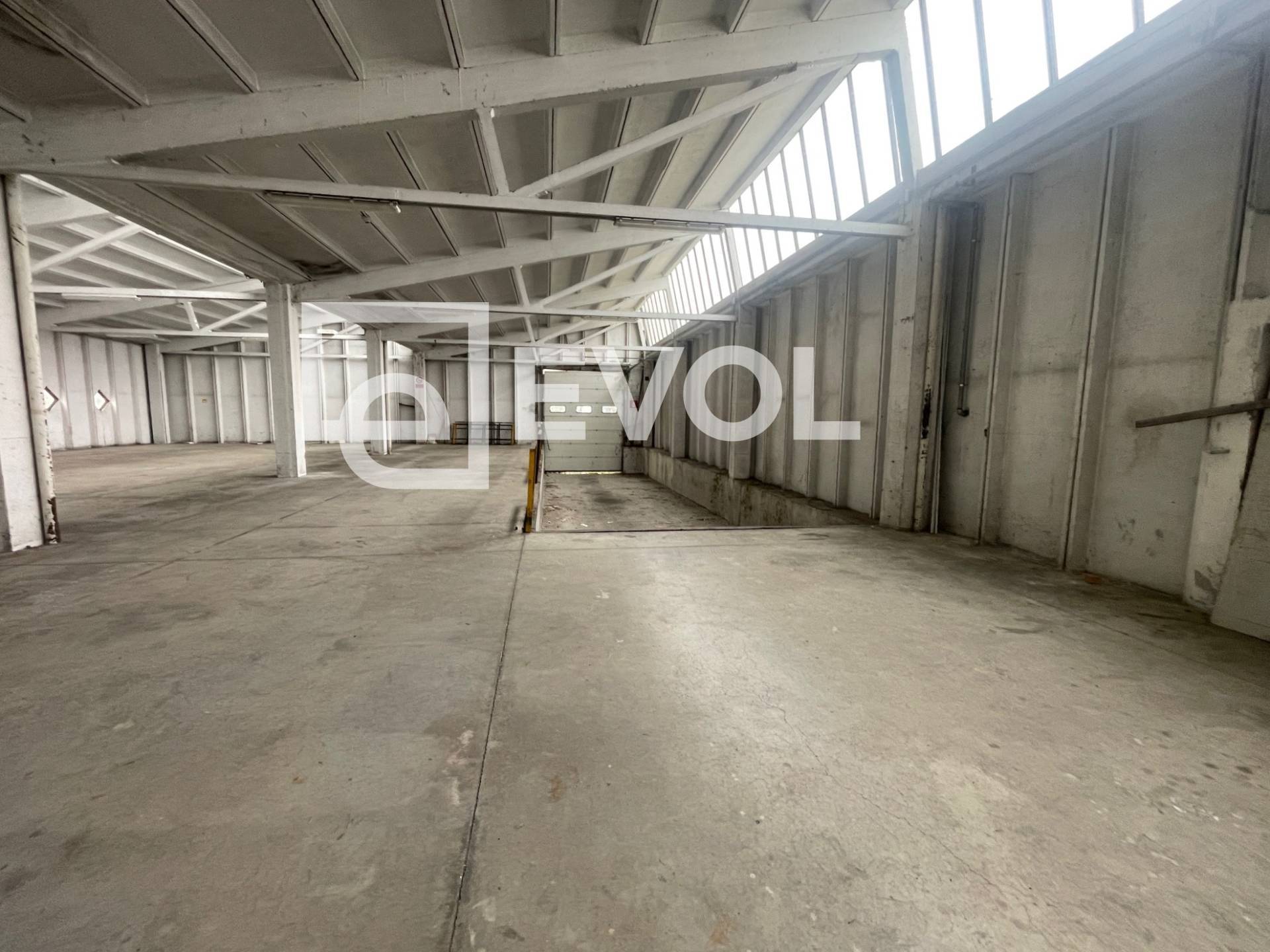 Capannone in vendita a Tolmezzo