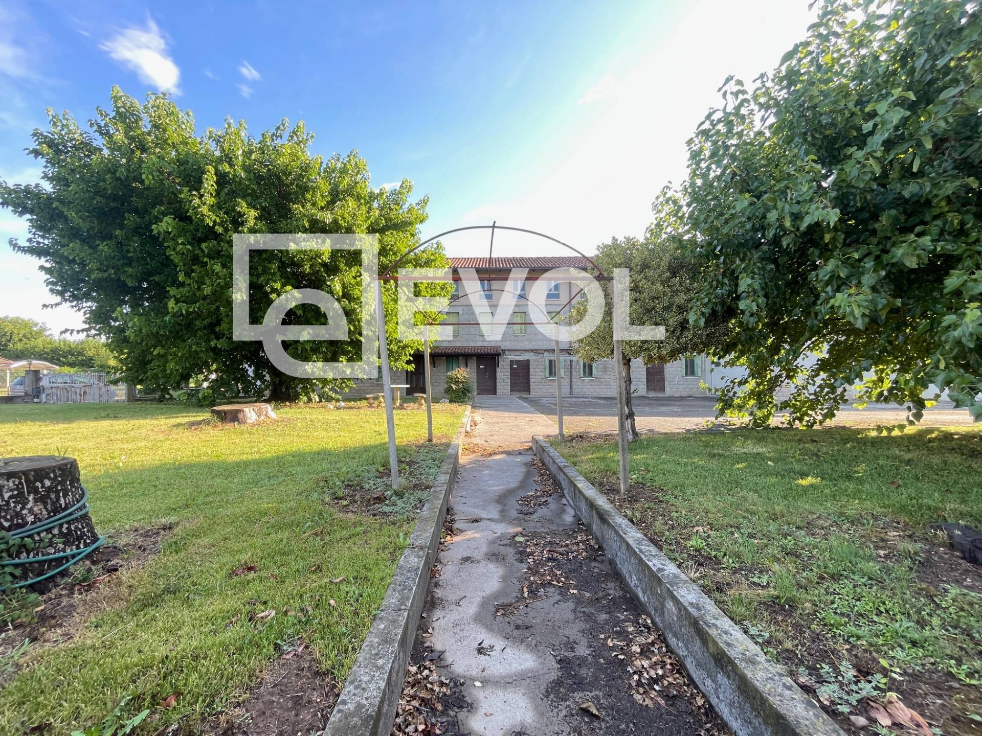 Cielo Terra in vendita a Flaibano