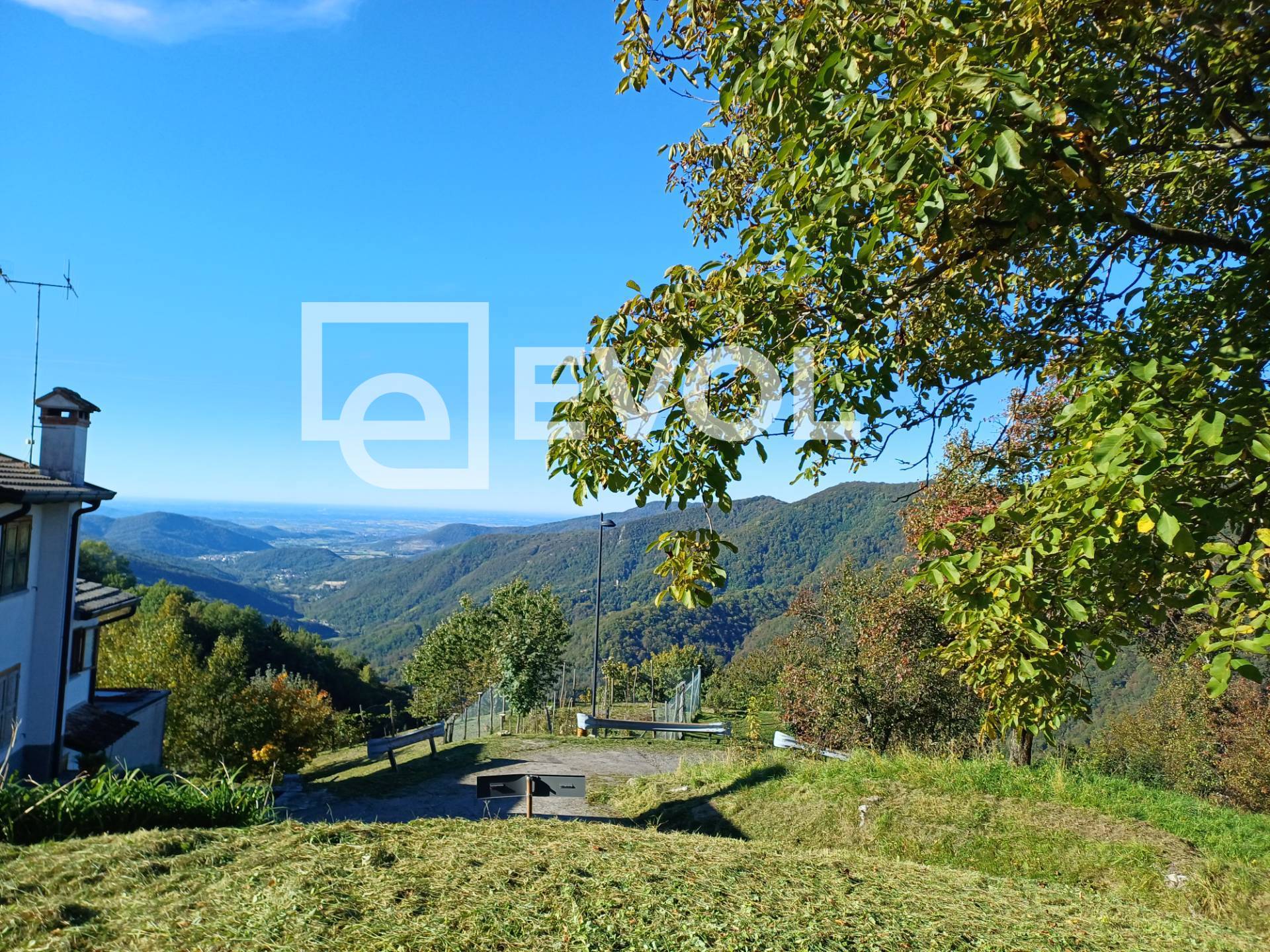 Rustico in vendita a Savogna