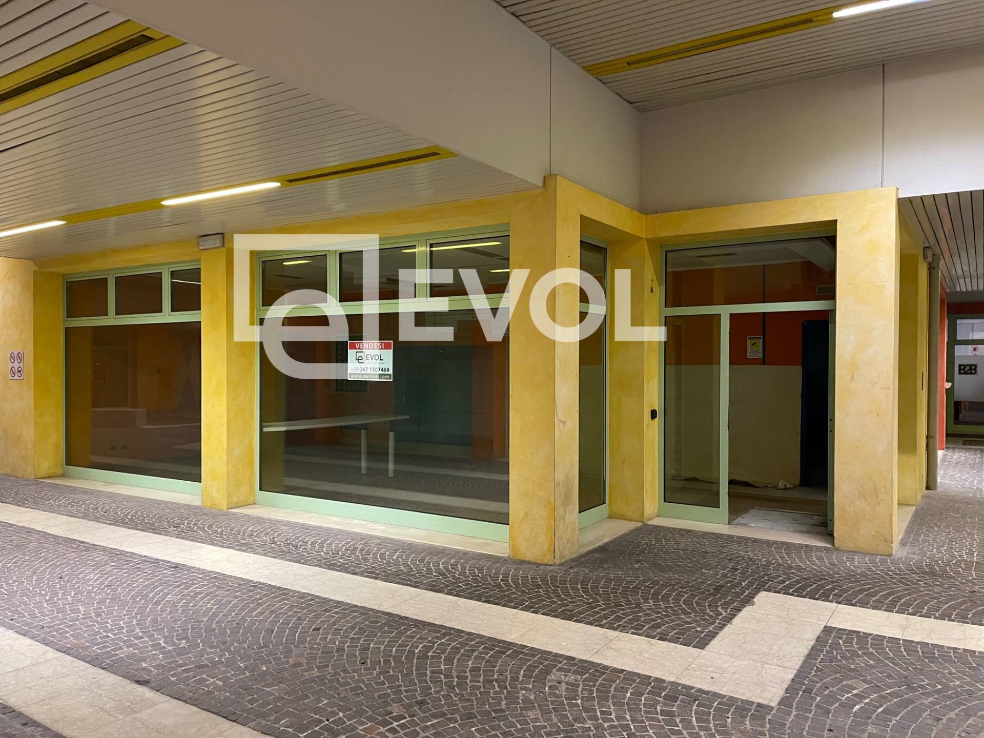 Locale commerciale in vendita a Latisana