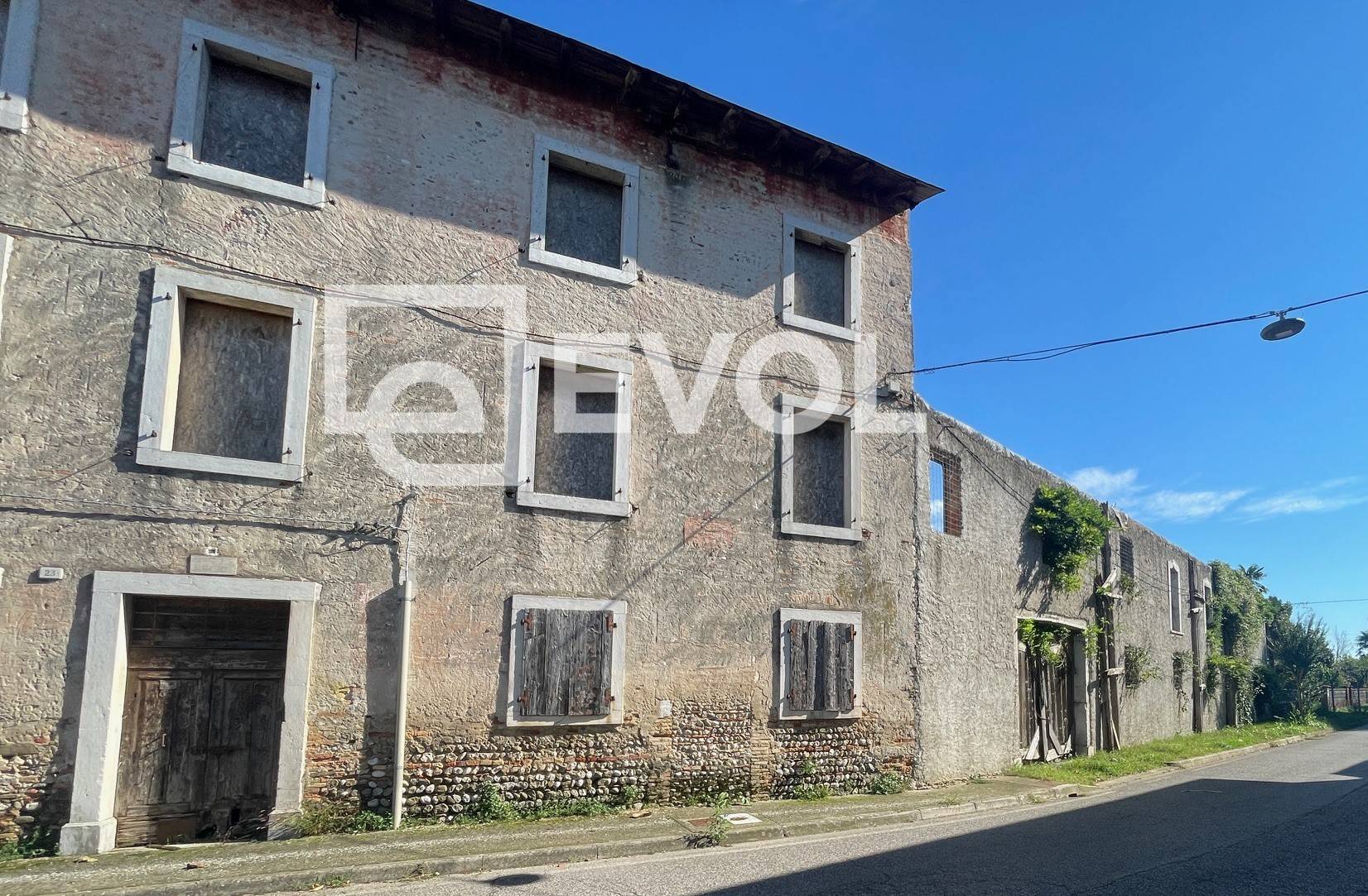 Rustico in vendita a Gonars, Ontagnano