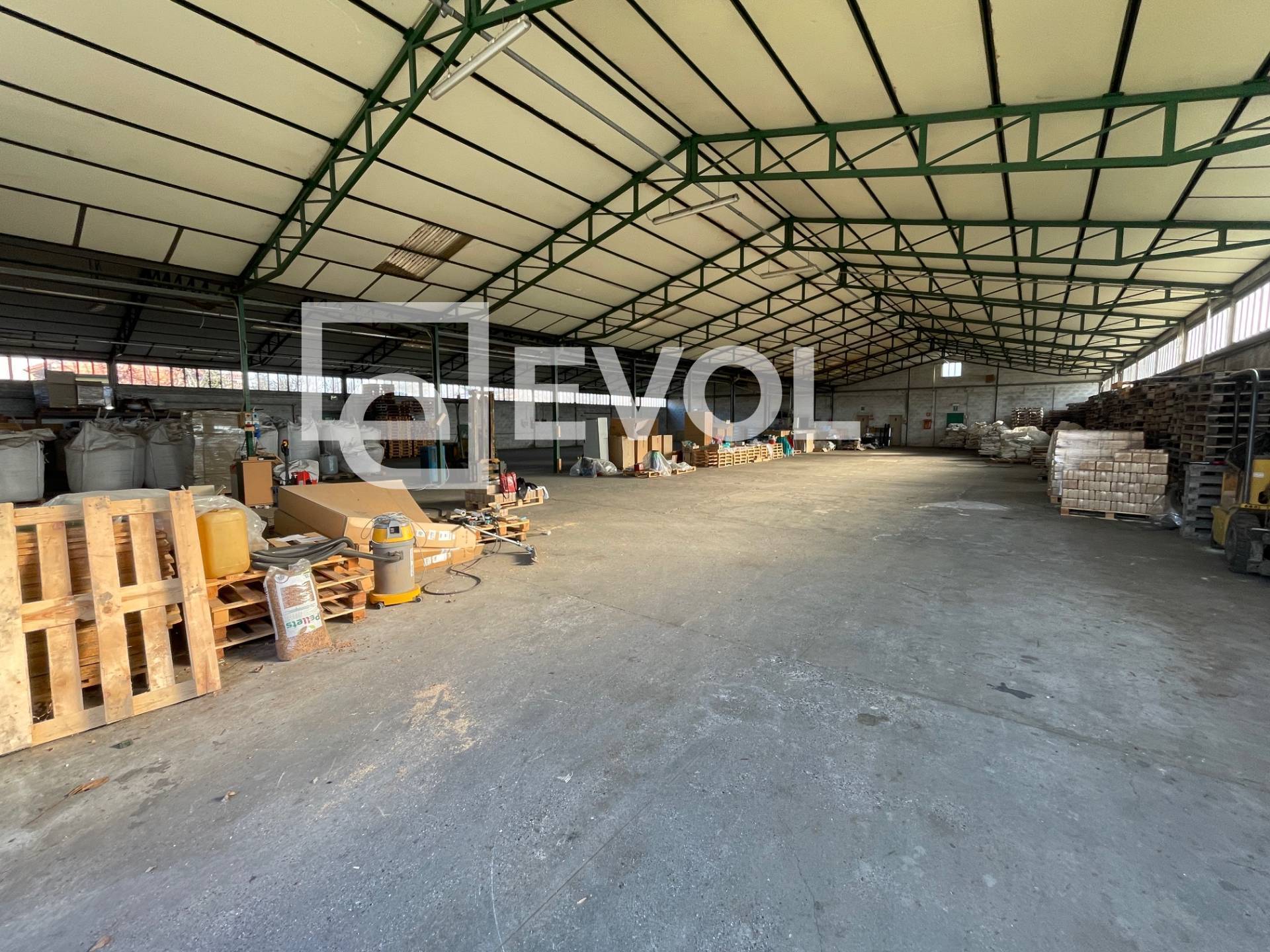 Capannone in vendita a San Vito di Fagagna