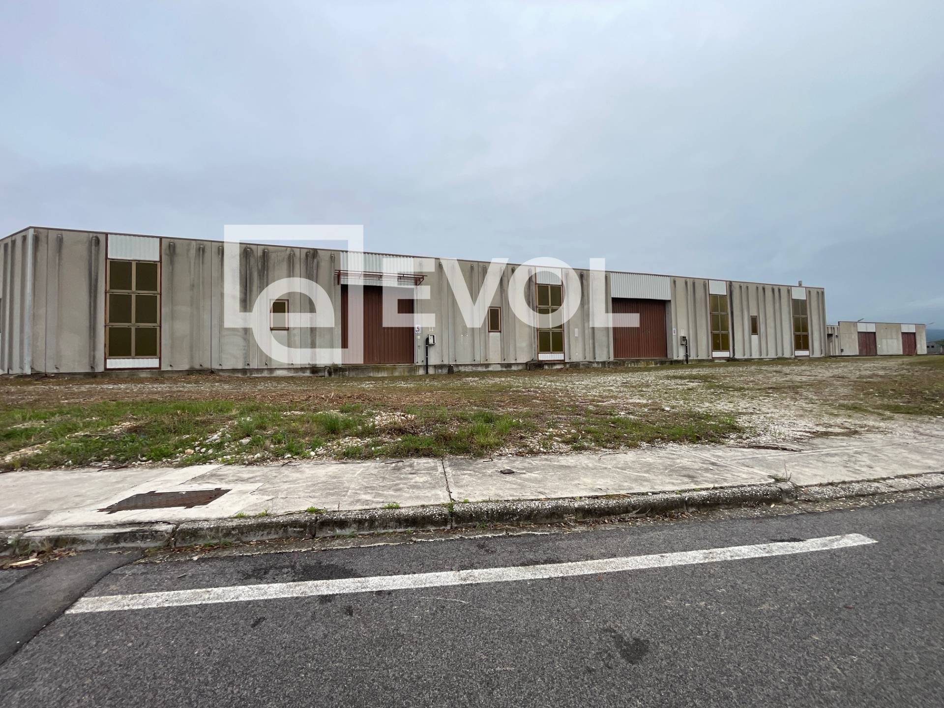 Capannone in vendita a Premariacco