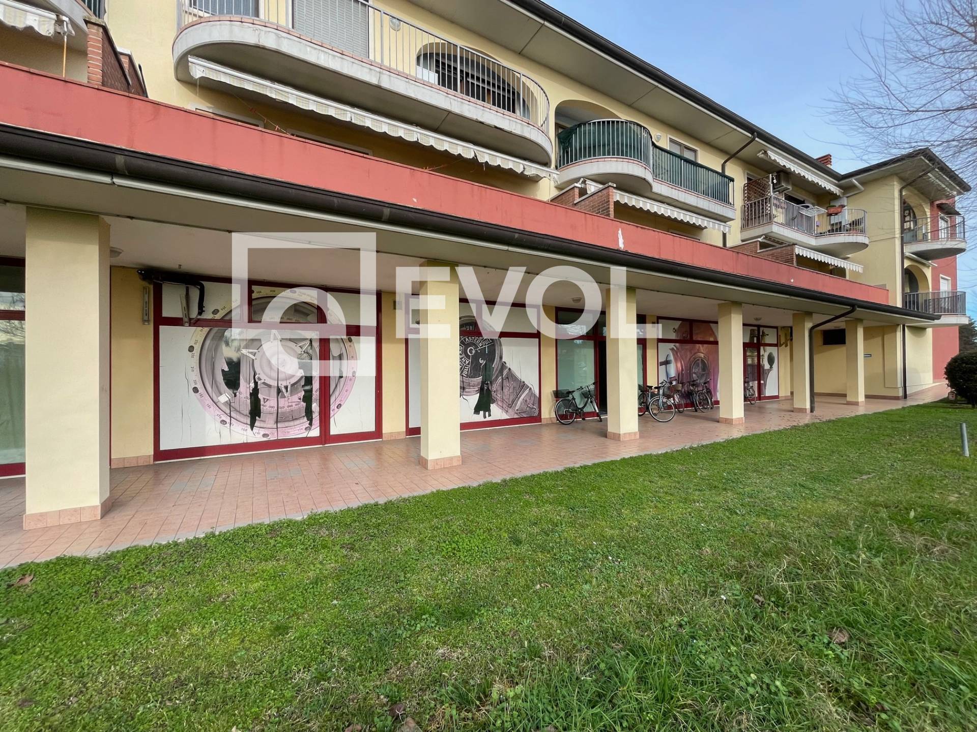 Locale commerciale in vendita a Marano Lagunare