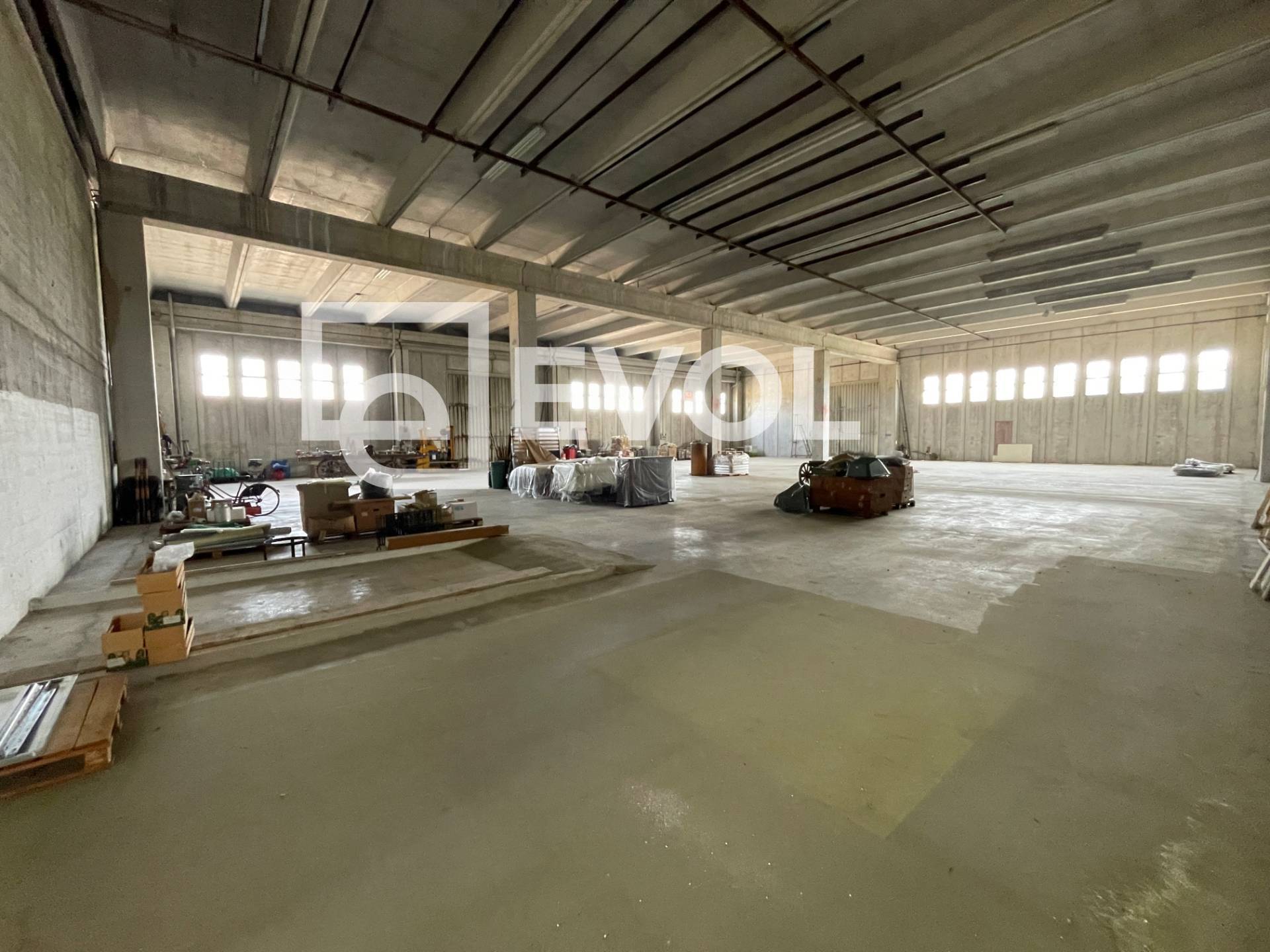 Capannoni in vendita a Remanzacco