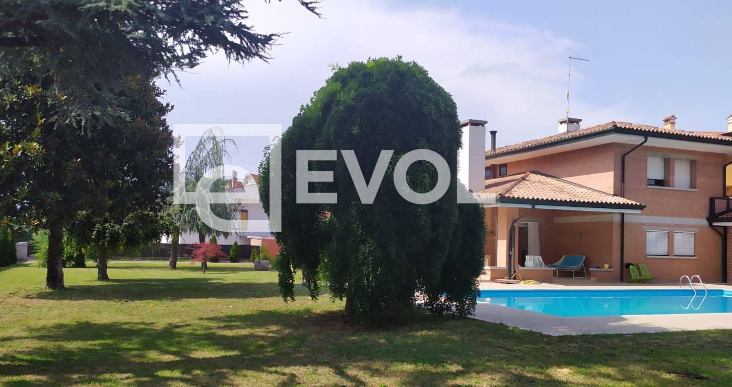 Villa in vendita a San Vito al Tagliamento