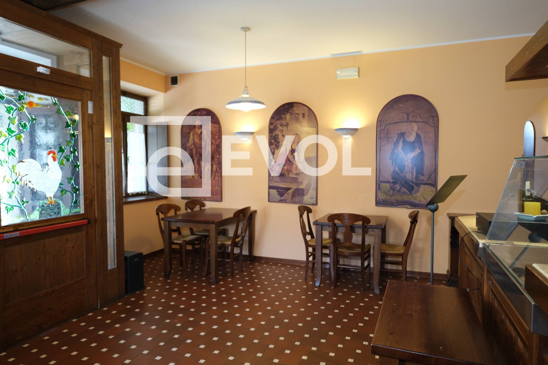 Attivit commerciale in vendita a Tarcento, Segnacco