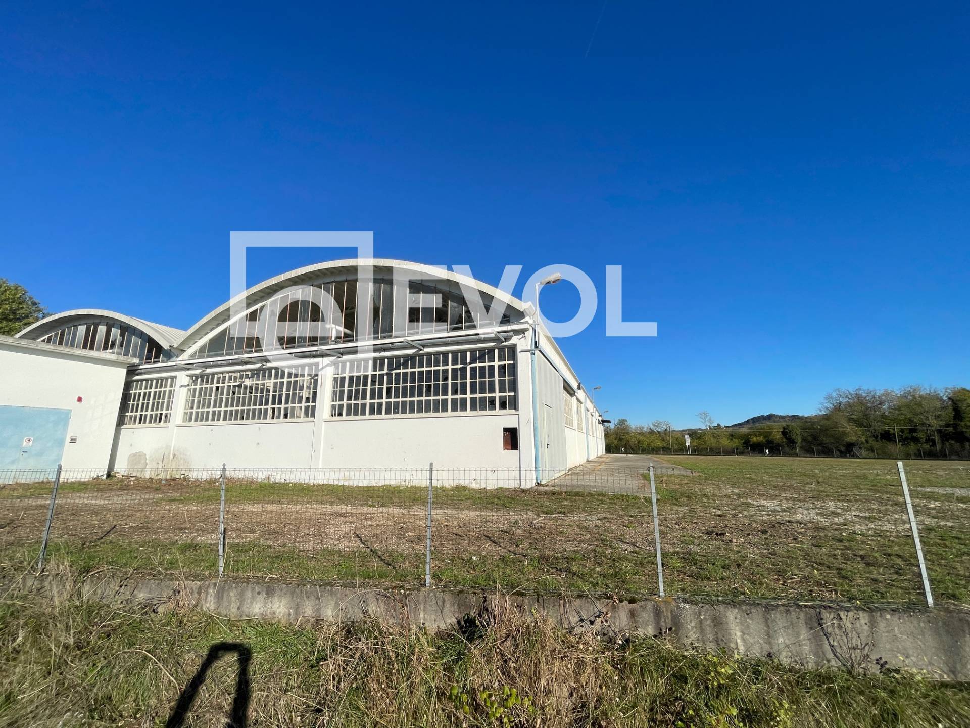 Capannone in vendita a Manzano, Oleis