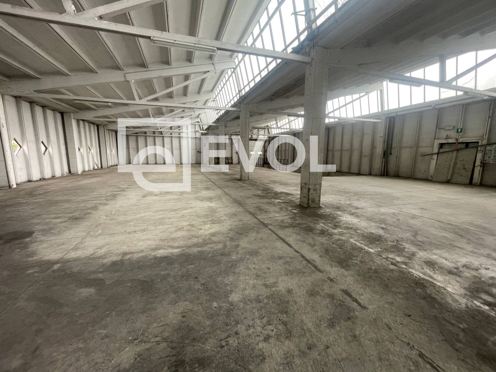 Capannone in vendita a Tolmezzo