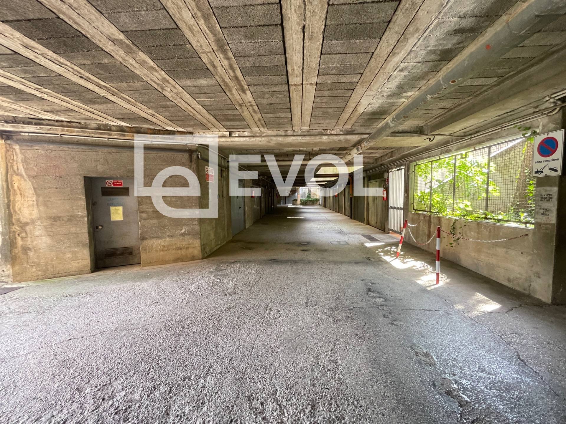 Box o garage in vendita a Pasian di Prato