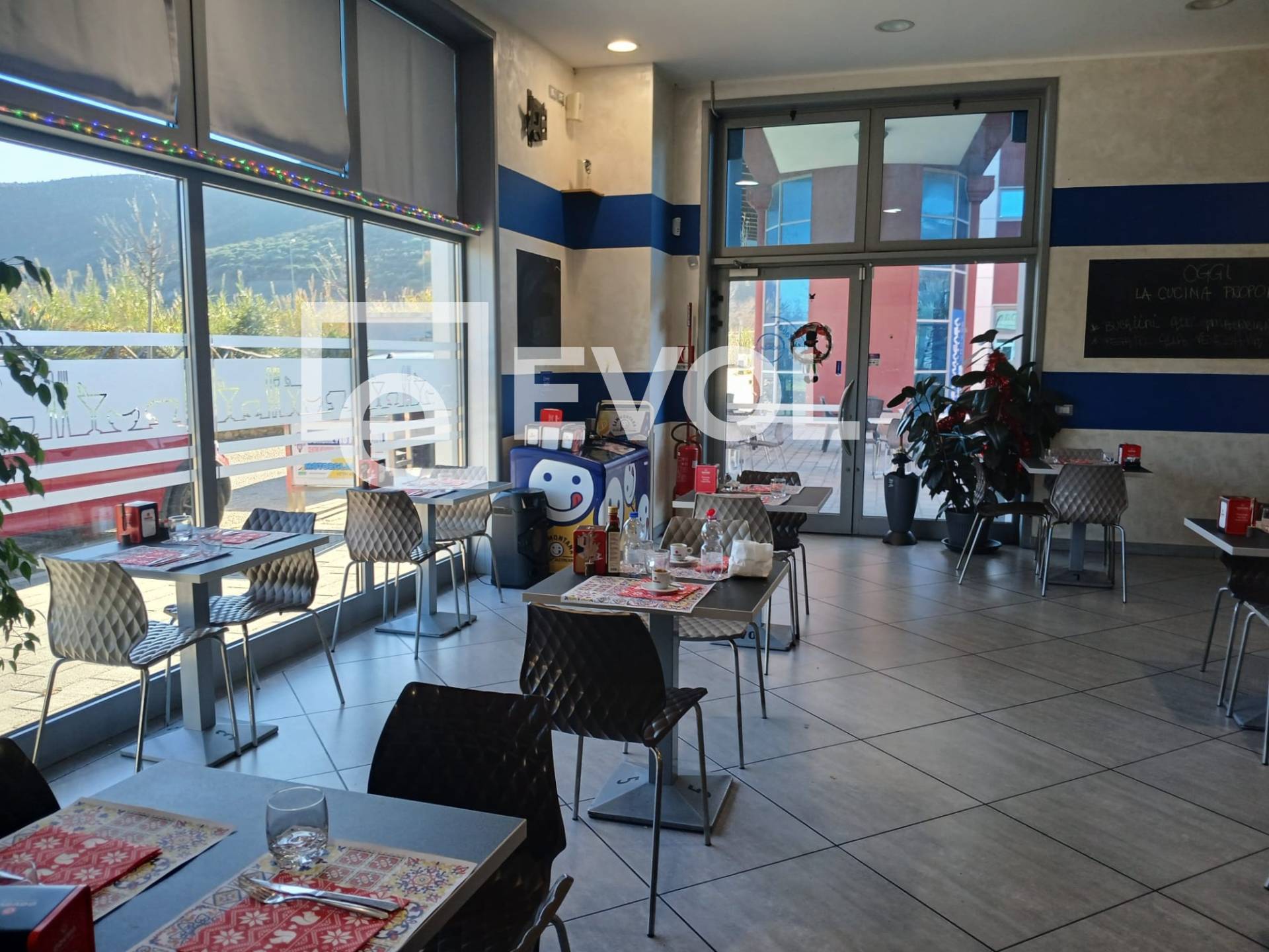 Attivit commerciale in vendita a Loano