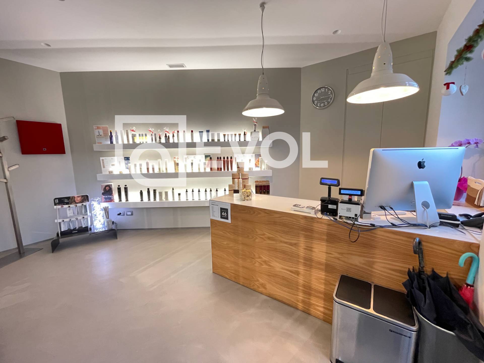 Attivit commerciale in vendita a Udine