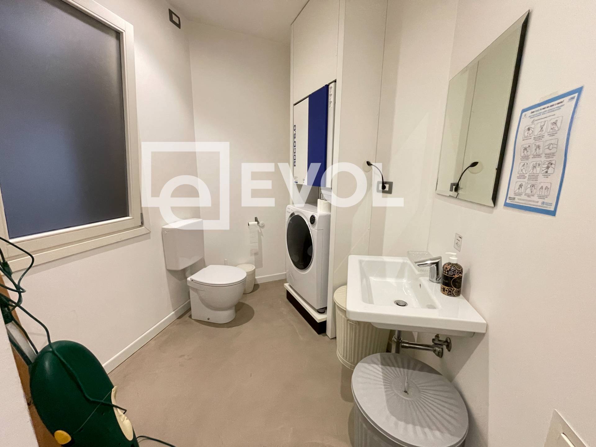 Attivit commerciale in vendita a Udine