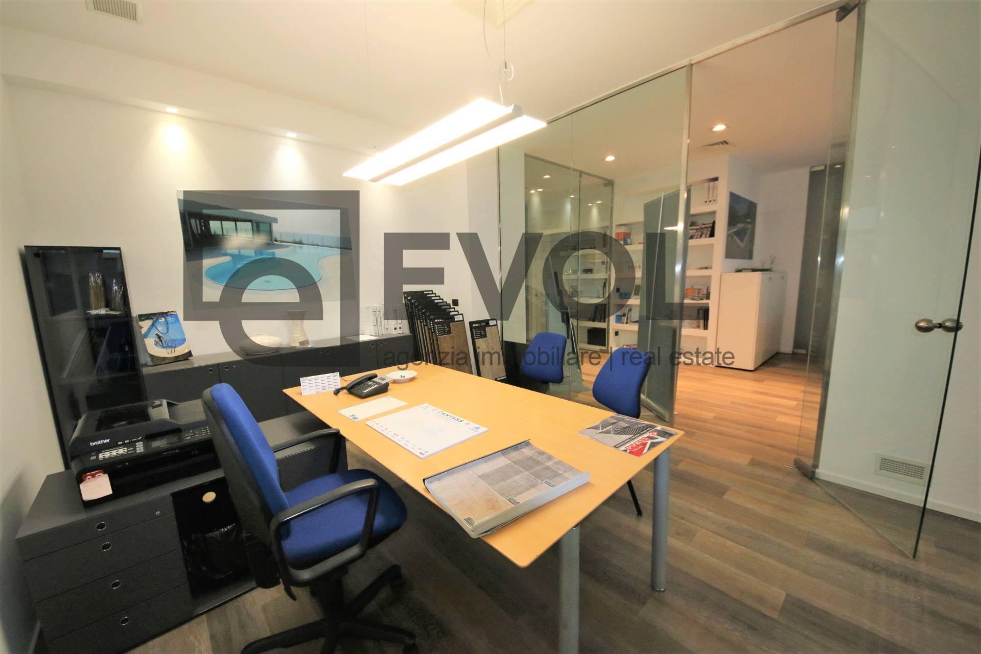 Locale commerciale in vendita a Pasian di Prato