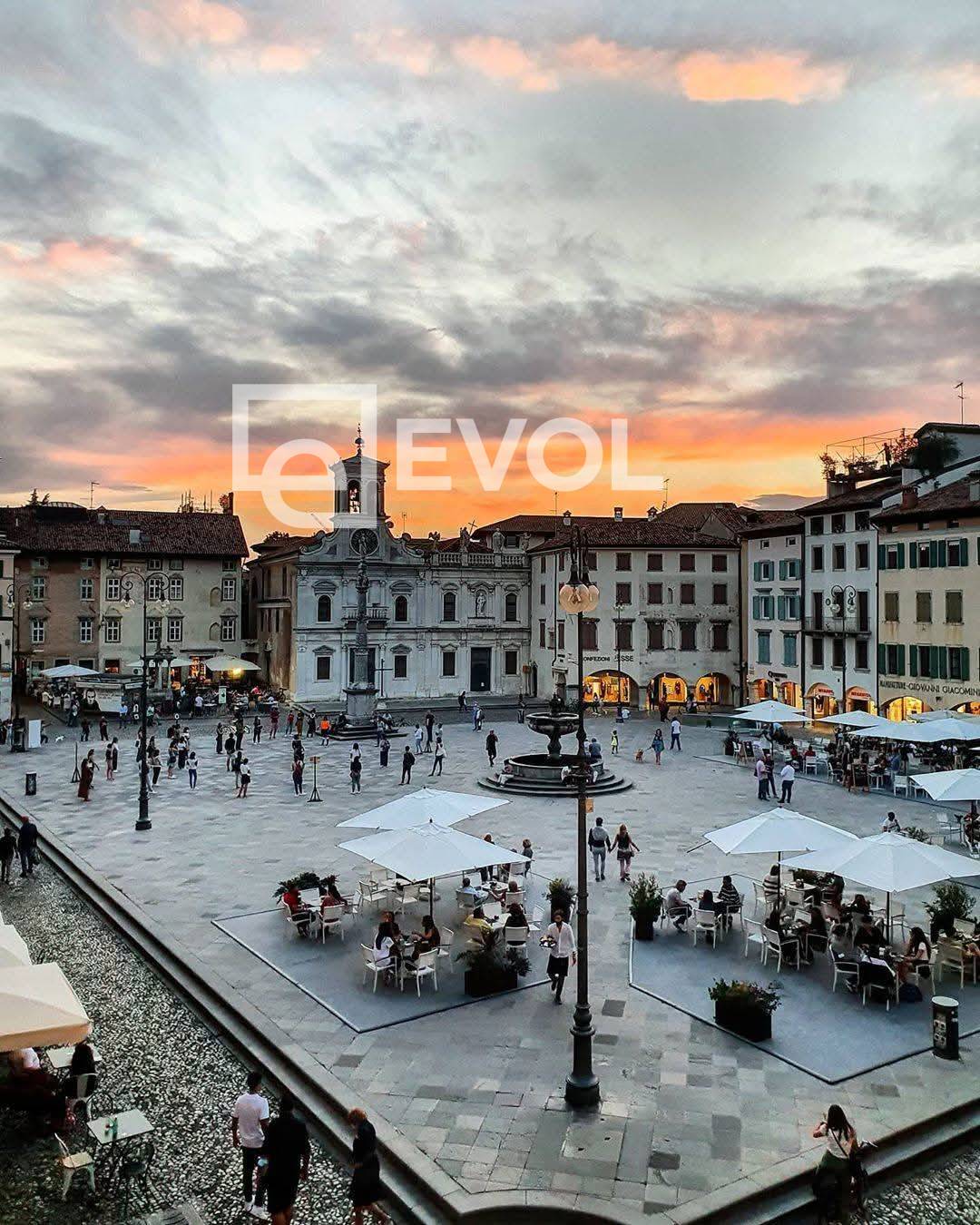 Attivit commerciale in vendita a Udine