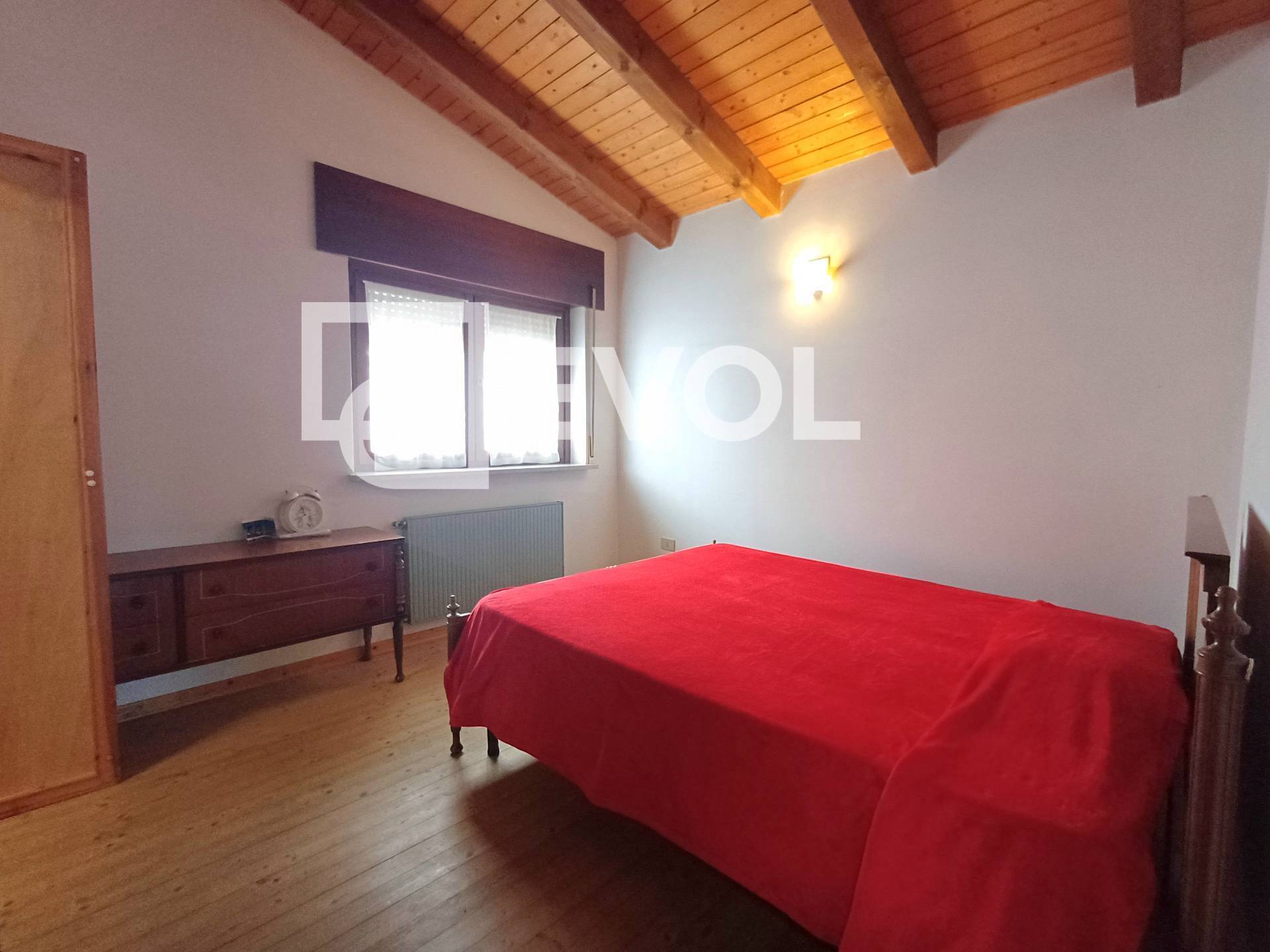 Villa in vendita a Moruzzo, Alnicco