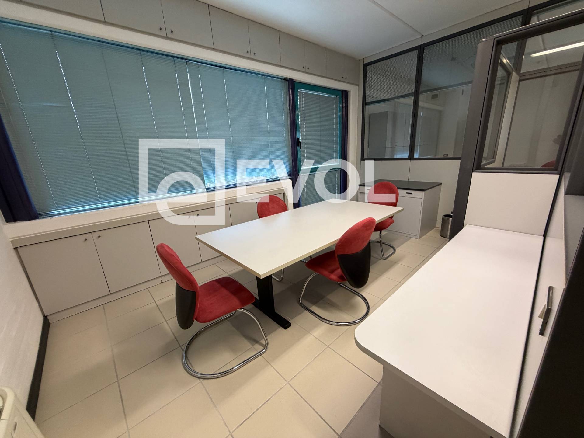 Studio/Ufficio in vendita a Tavagnacco, Feletto Umberto