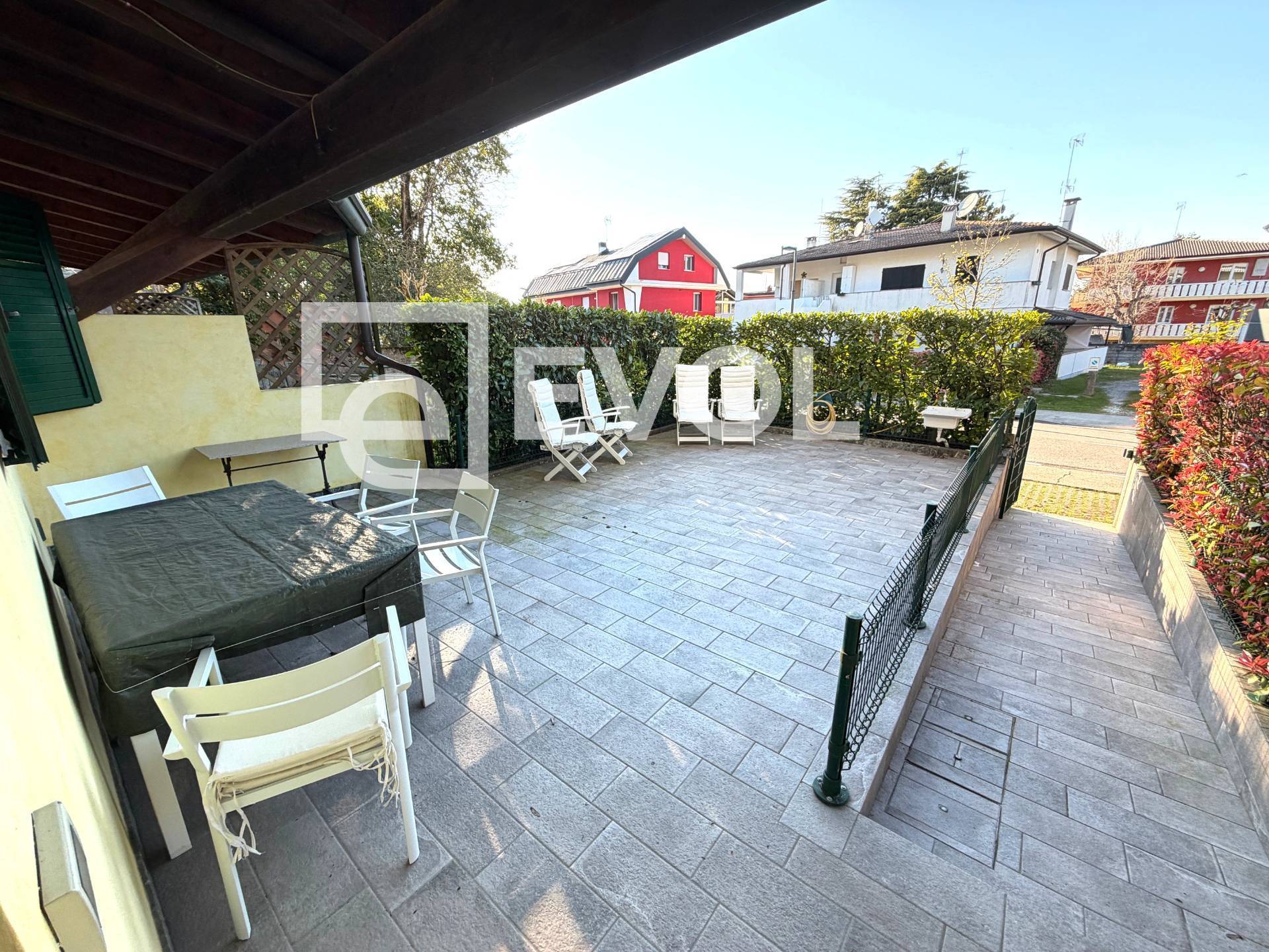 Appartamento in vendita a Lignano Sabbiadoro, Lignano Pineta