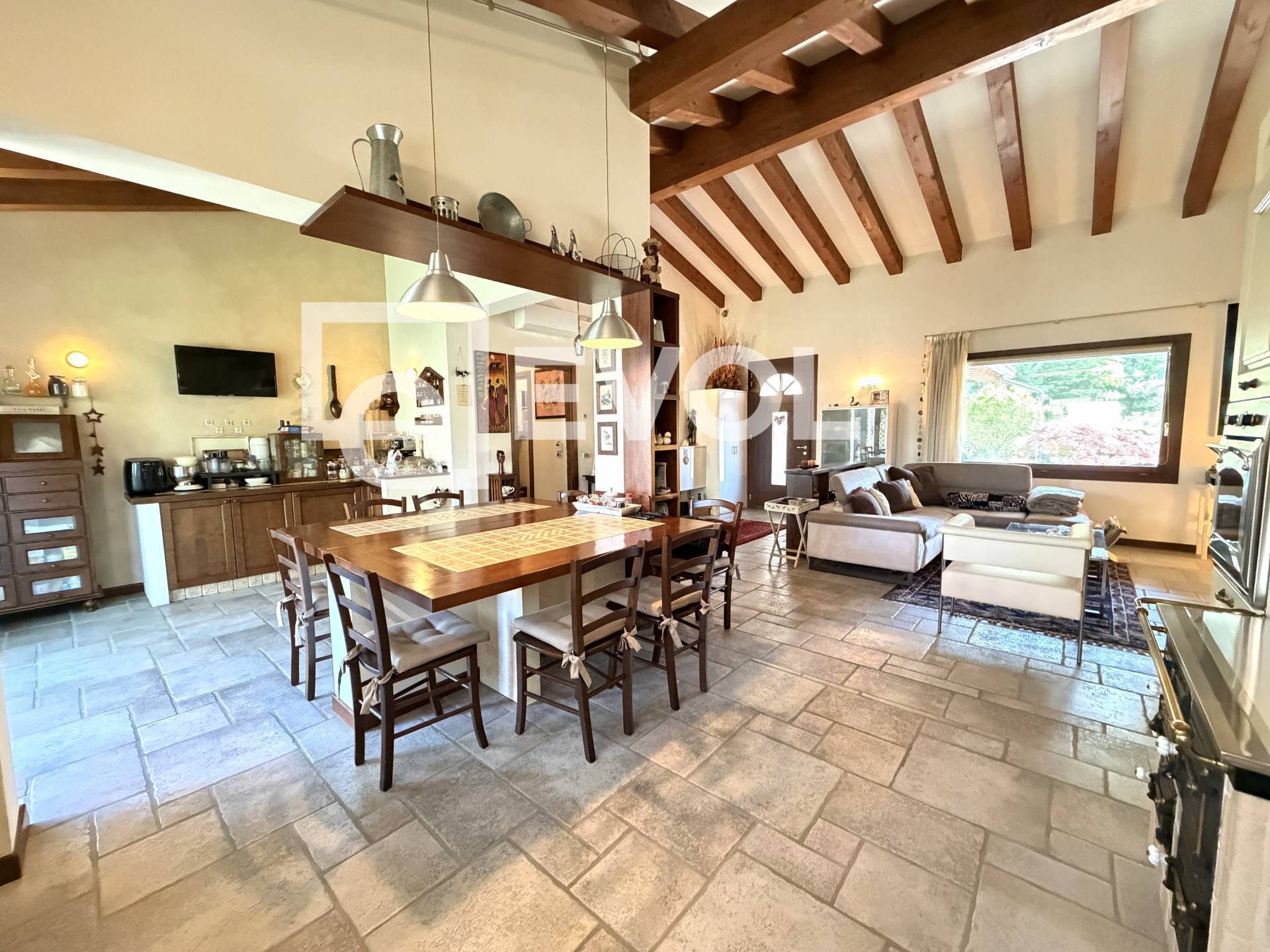 Porzione di bifamiliare in vendita a Remanzacco