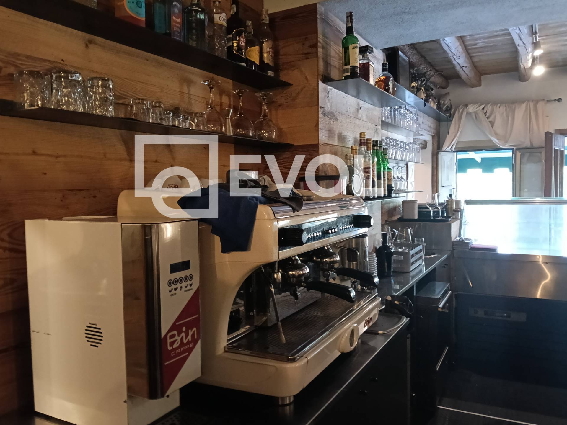 Attivit commerciale in vendita a Sernaglia della Battaglia, Falz di Piave