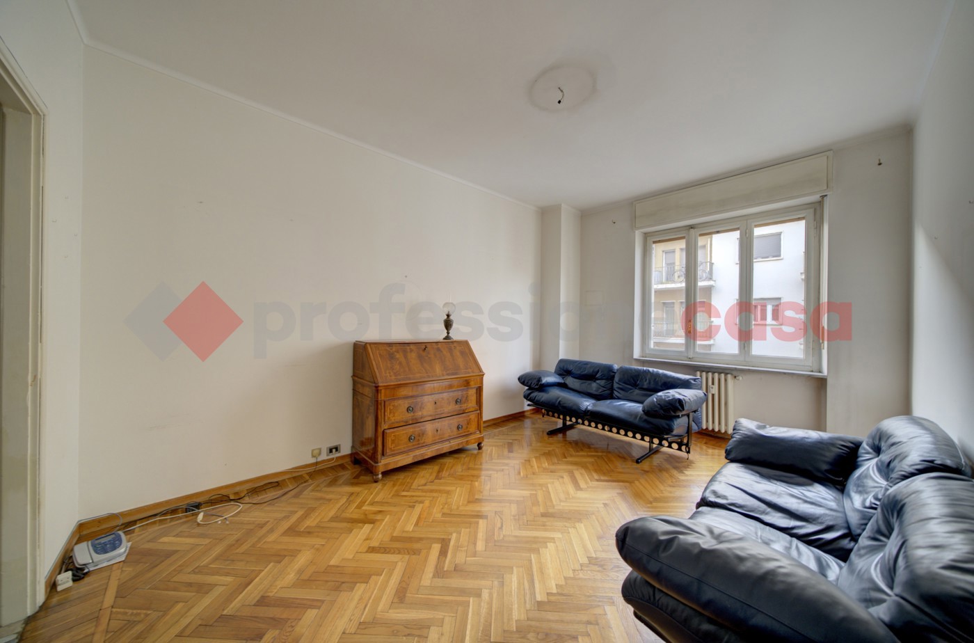 Quadrilocale da ristrutturare a Torino