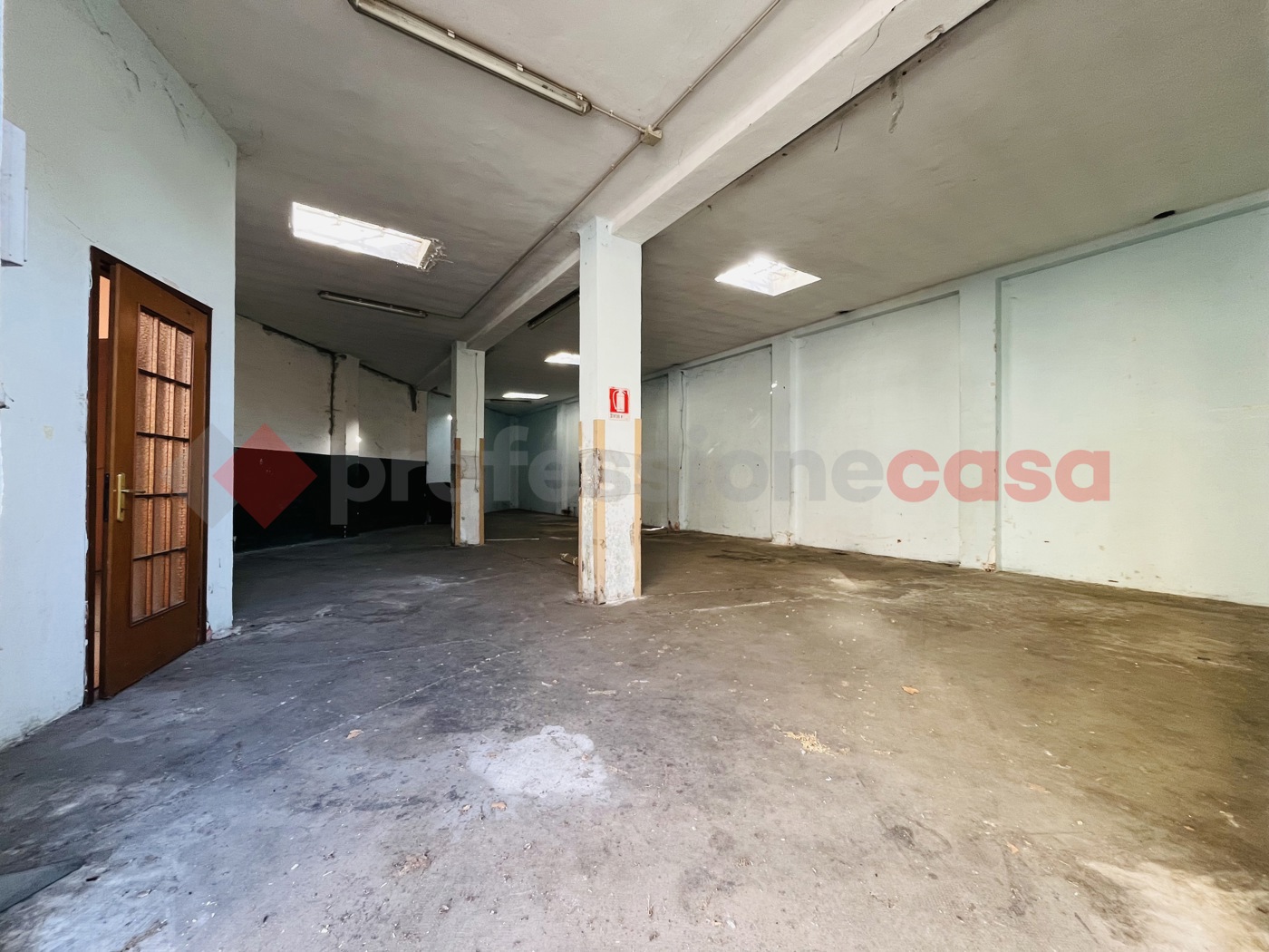 Magazzino in vendita a Torino