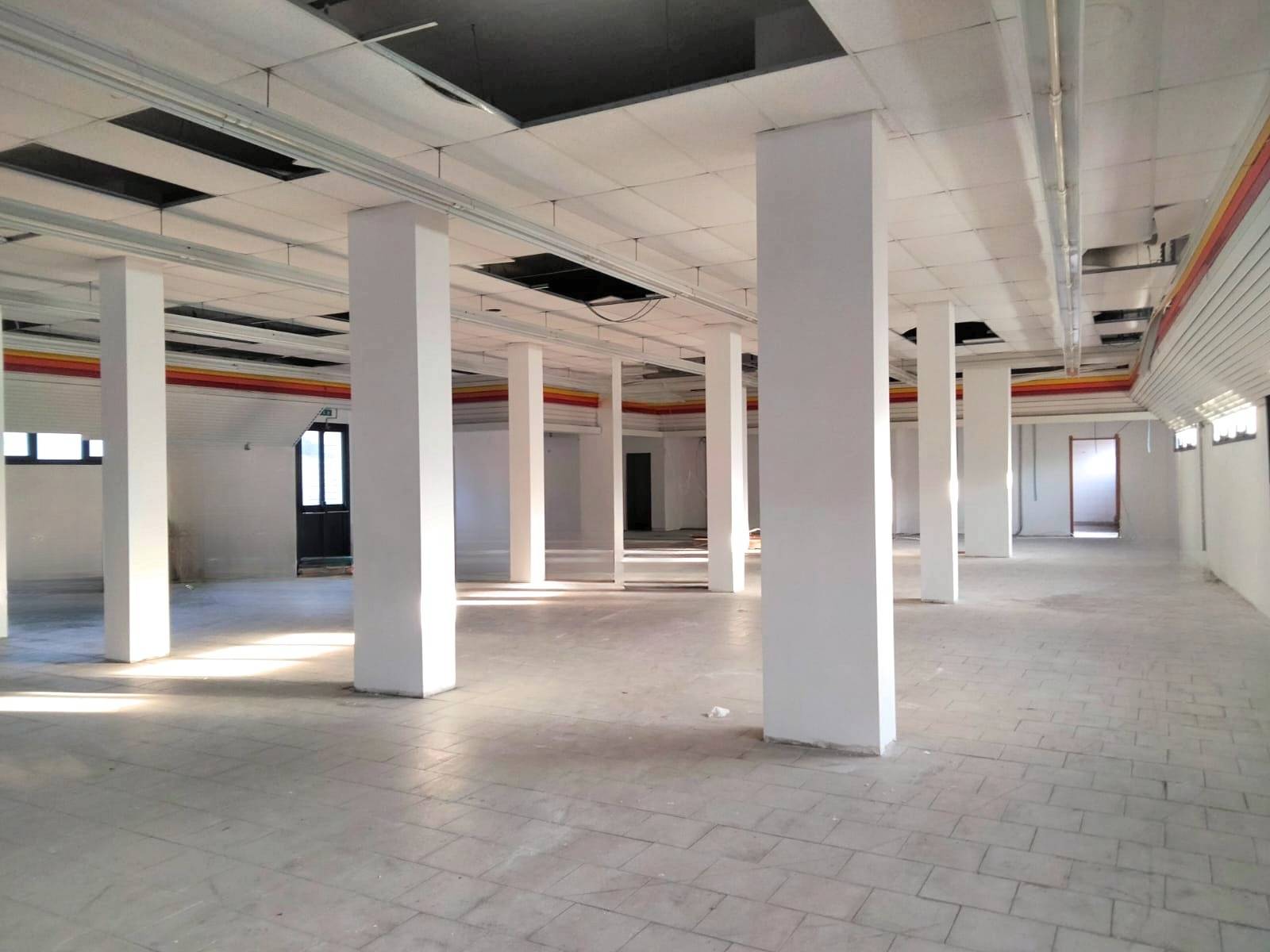 Negozio in vendita a Busto Arsizio, S. Edoardo