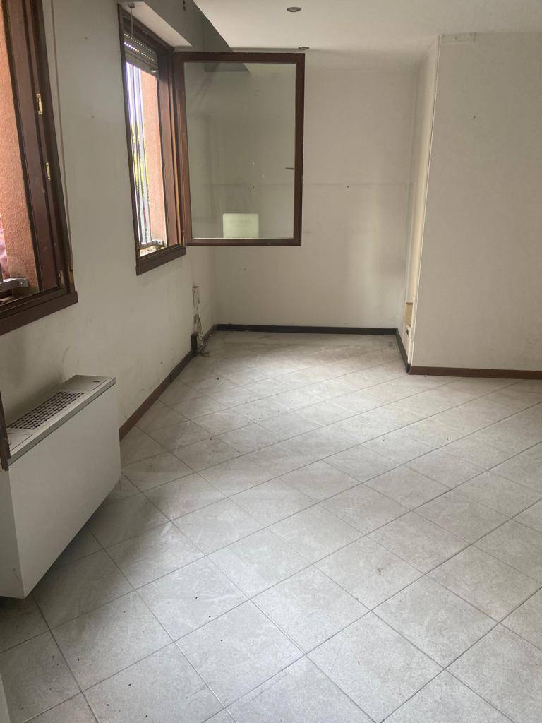 Ufficio in affitto a Busto Arsizio