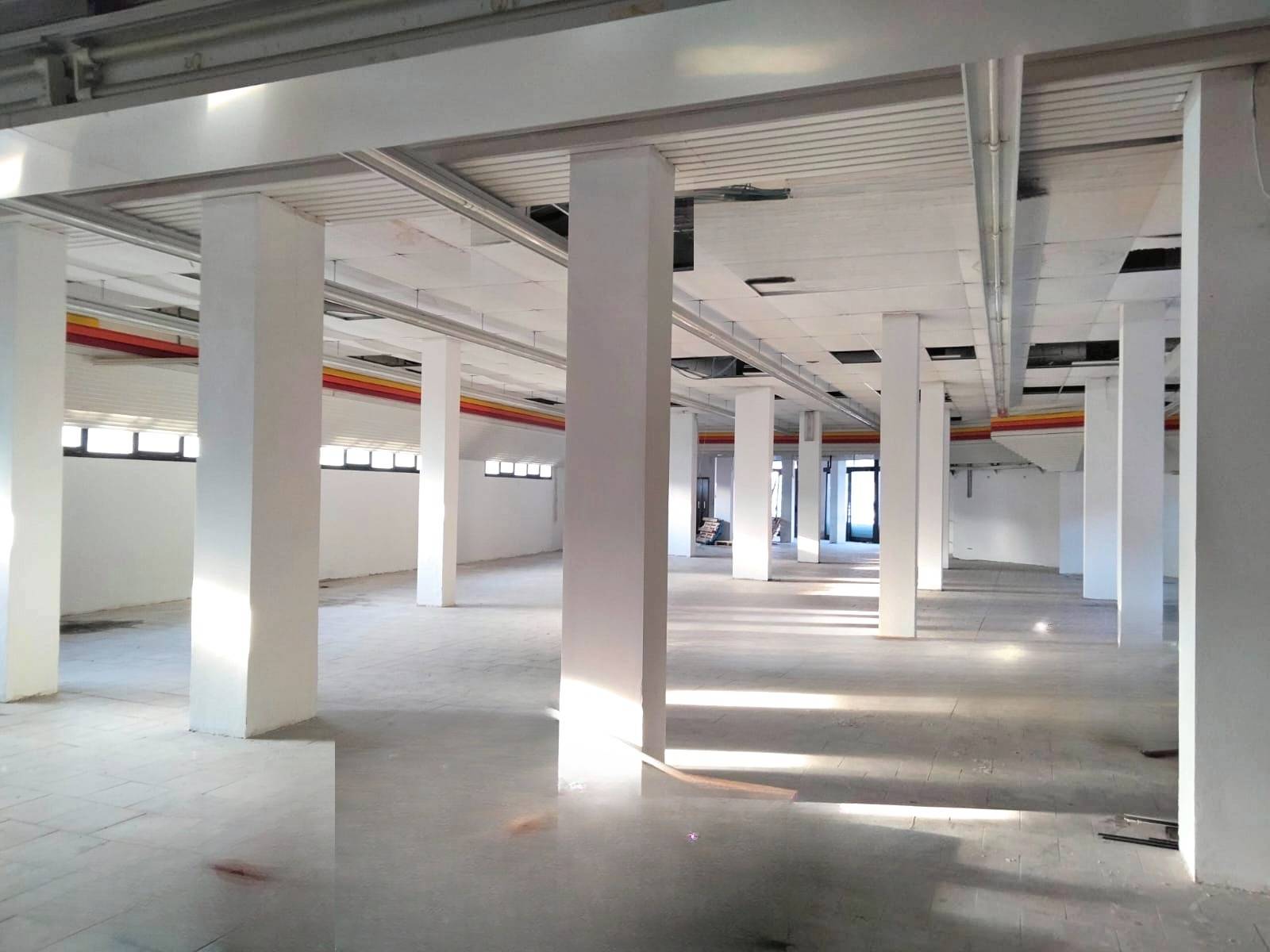 Negozio in vendita a Busto Arsizio, S. Edoardo