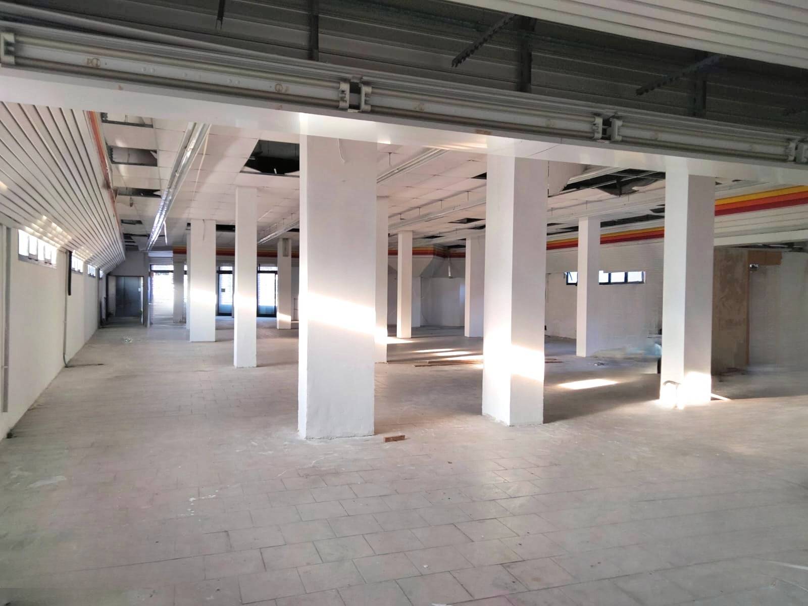 Negozio in vendita a Busto Arsizio, S. Edoardo