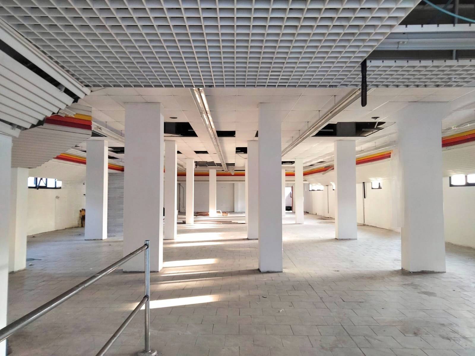 Negozio in vendita a Busto Arsizio, S. Edoardo