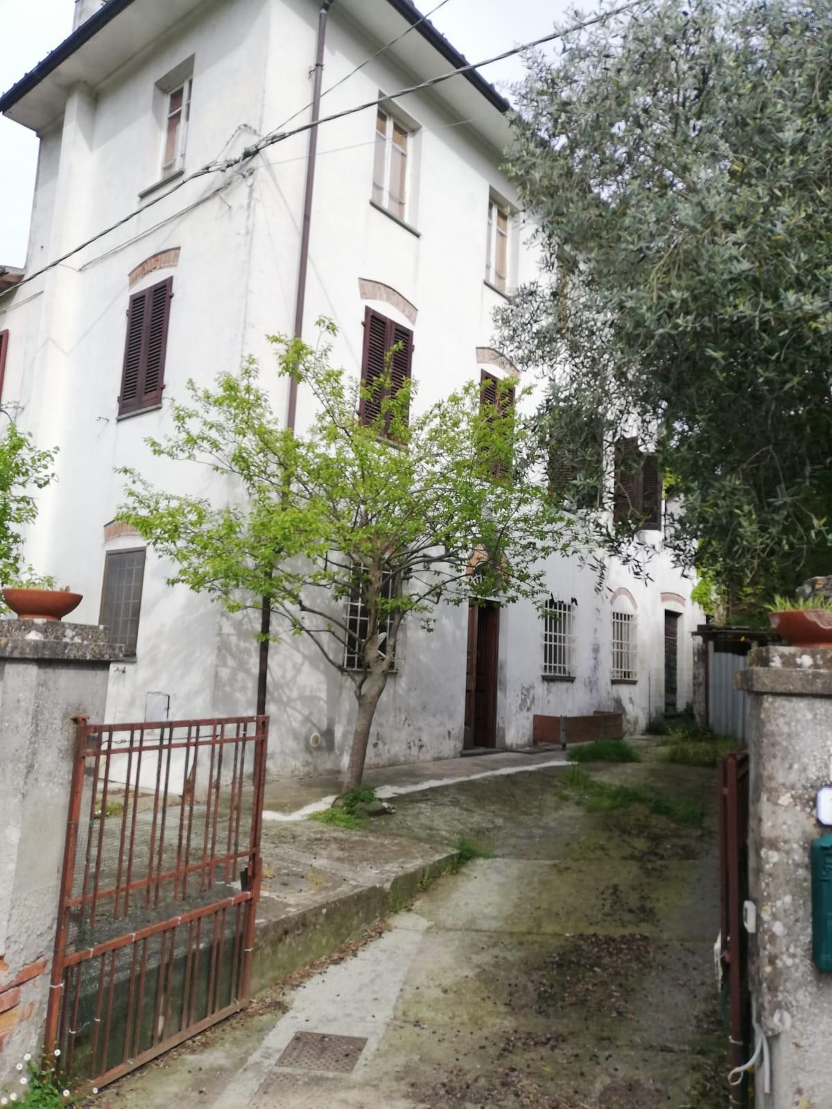 Casa indipendente con giardino, Lucca santa maria del giudice