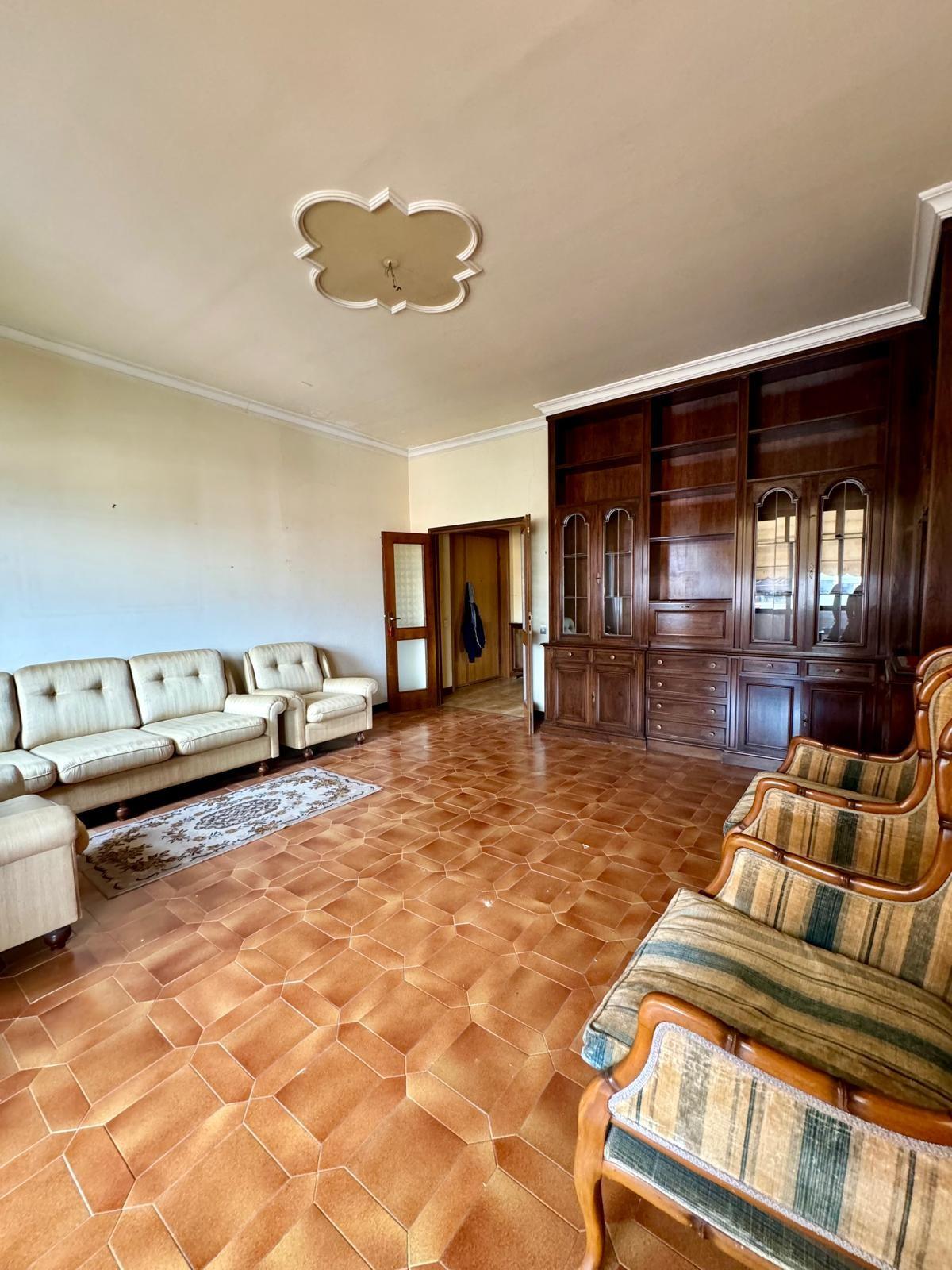 Appartamento con terrazzi, Lucca sant'anna