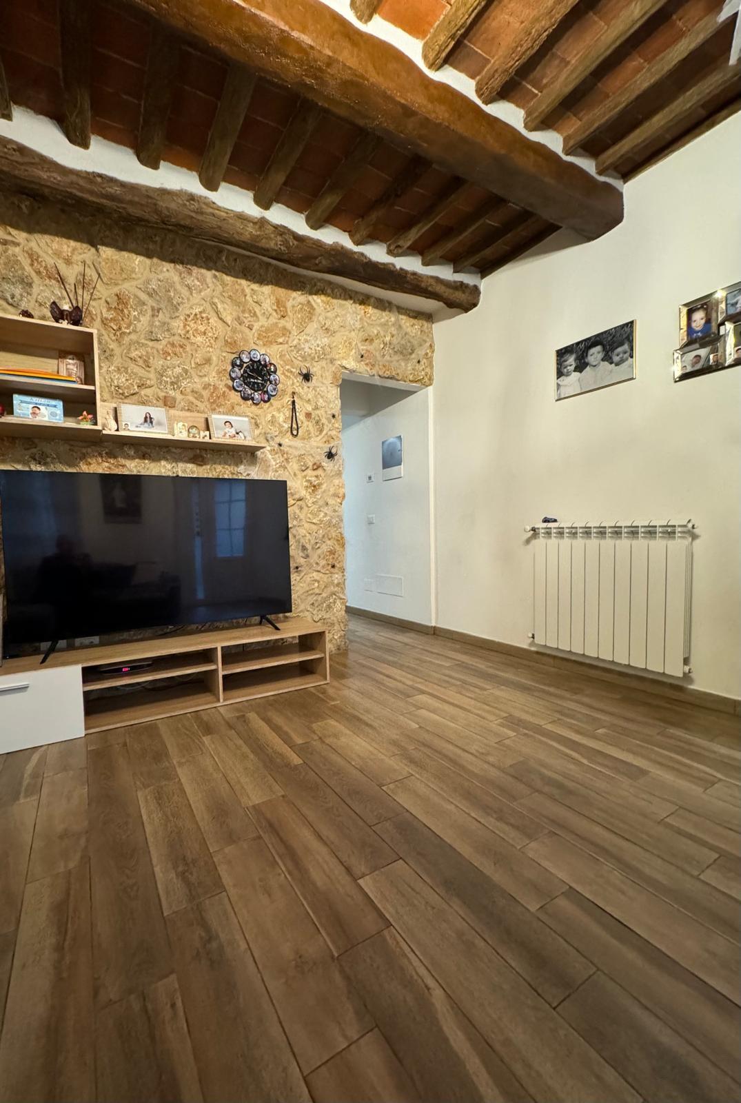 Casa indipendente con giardino, Capannori marlia