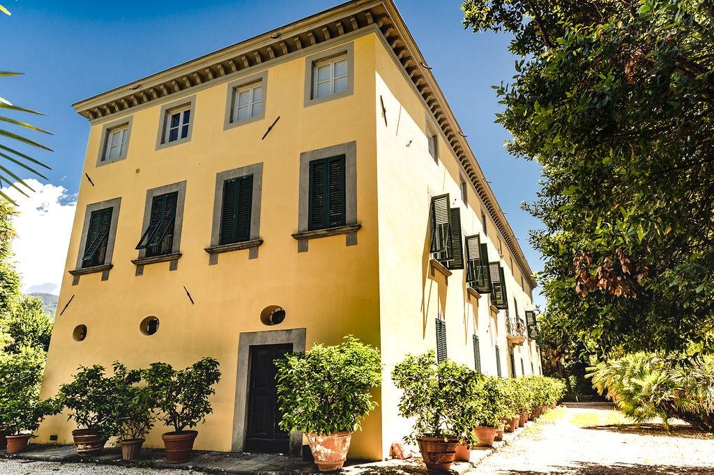 Villa con giardino, Capannori marlia