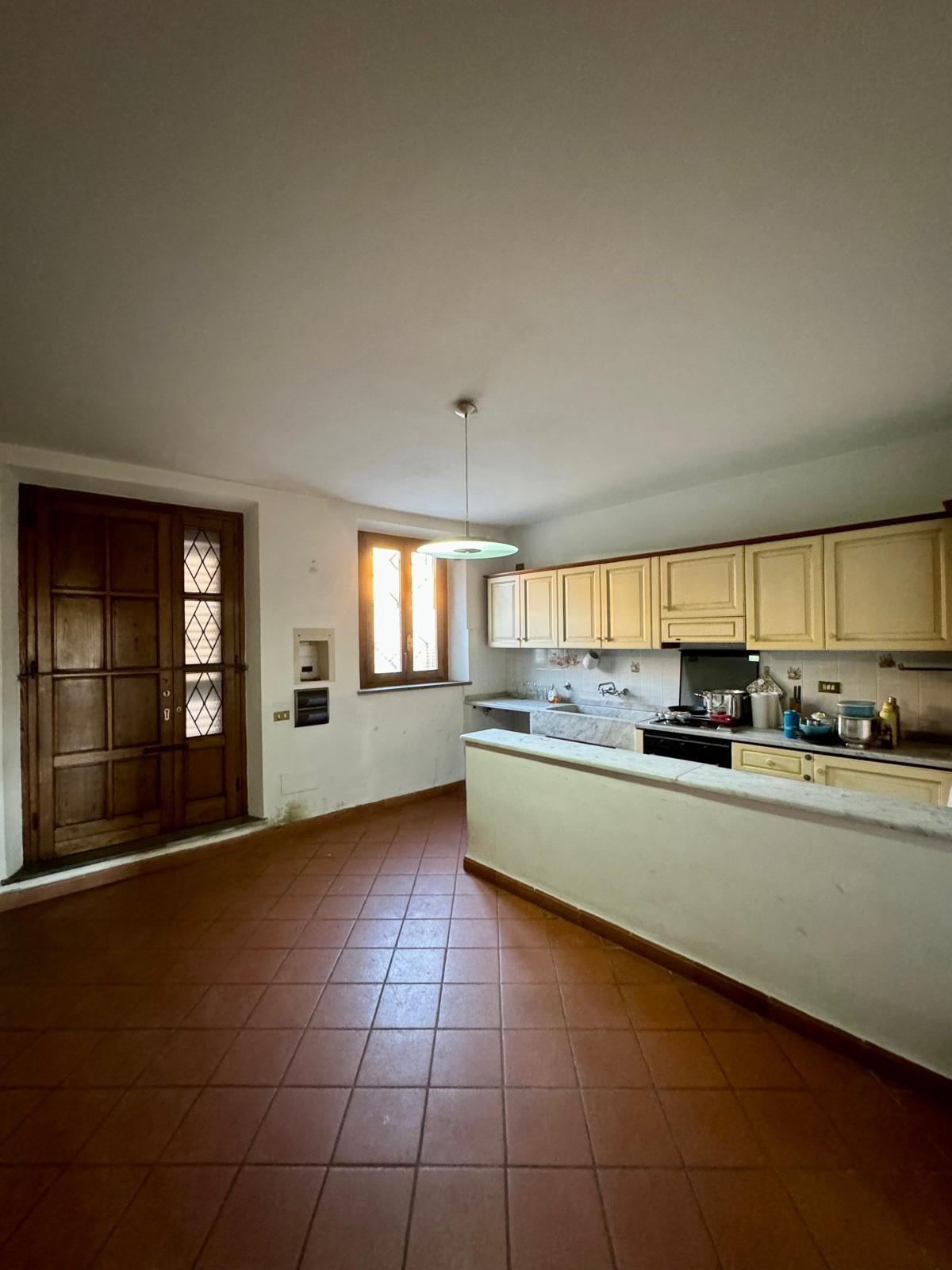 Casa indipendente con giardino, Capannori lammari